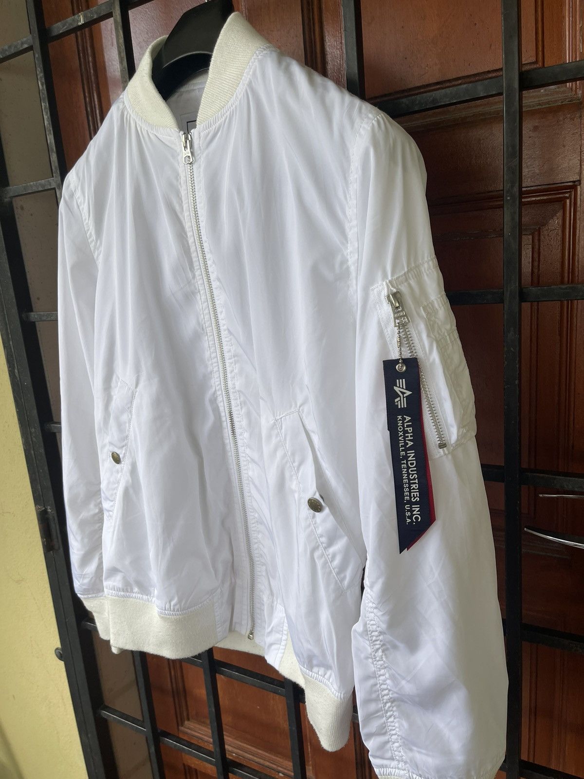 Alpha Industries Like new ALPHA INDUSTRIES BOMBER LIGHT JACKET Size US M / EU 48-50 / 2 - 8 Thumbnail