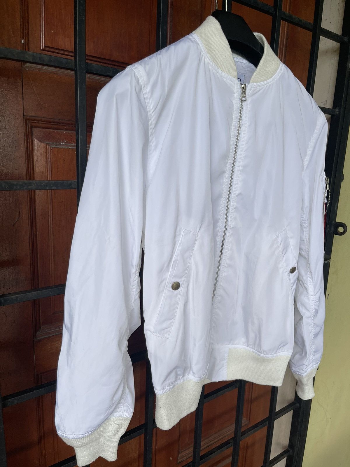Alpha Industries Like new ALPHA INDUSTRIES BOMBER LIGHT JACKET Size US M / EU 48-50 / 2 - 9 Thumbnail