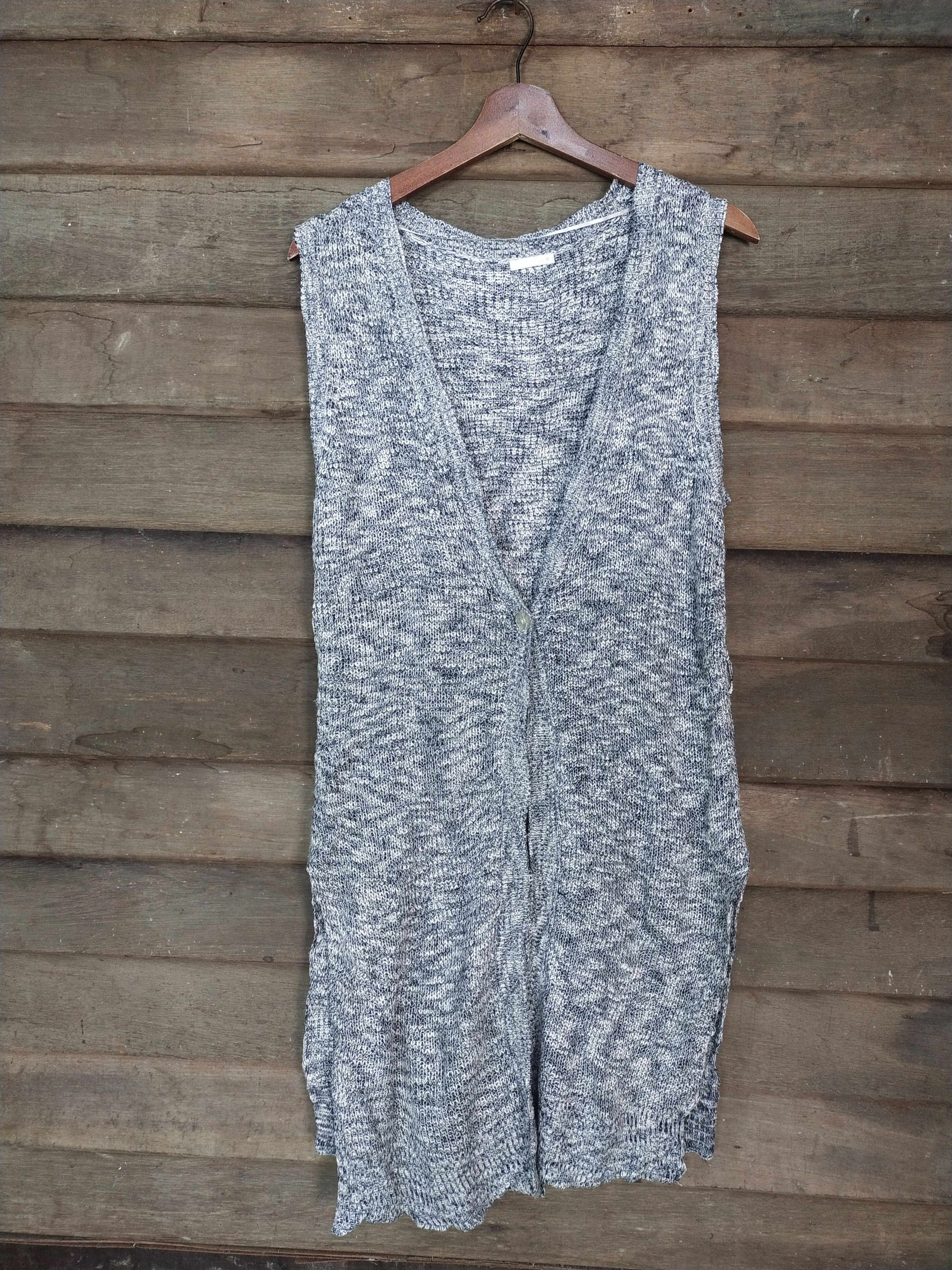 Japanese Brand GU grey sleeveless cardigan #S202 Size M / US 6-8 / IT 42-44 - 1 Thumbnail