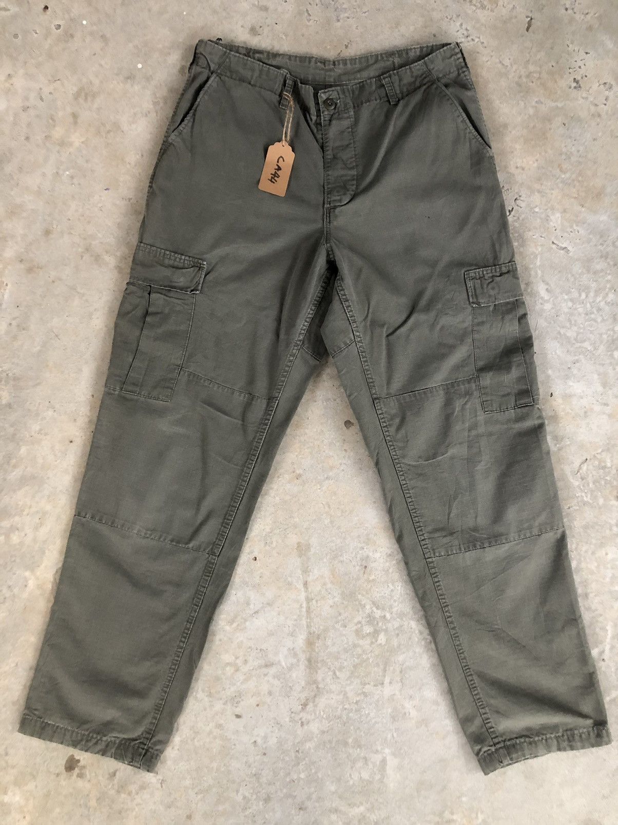 image of Made In USA x Military Vintage Army Cargo Pants Tactical Multipocket Bondage in Green (Size 37)
