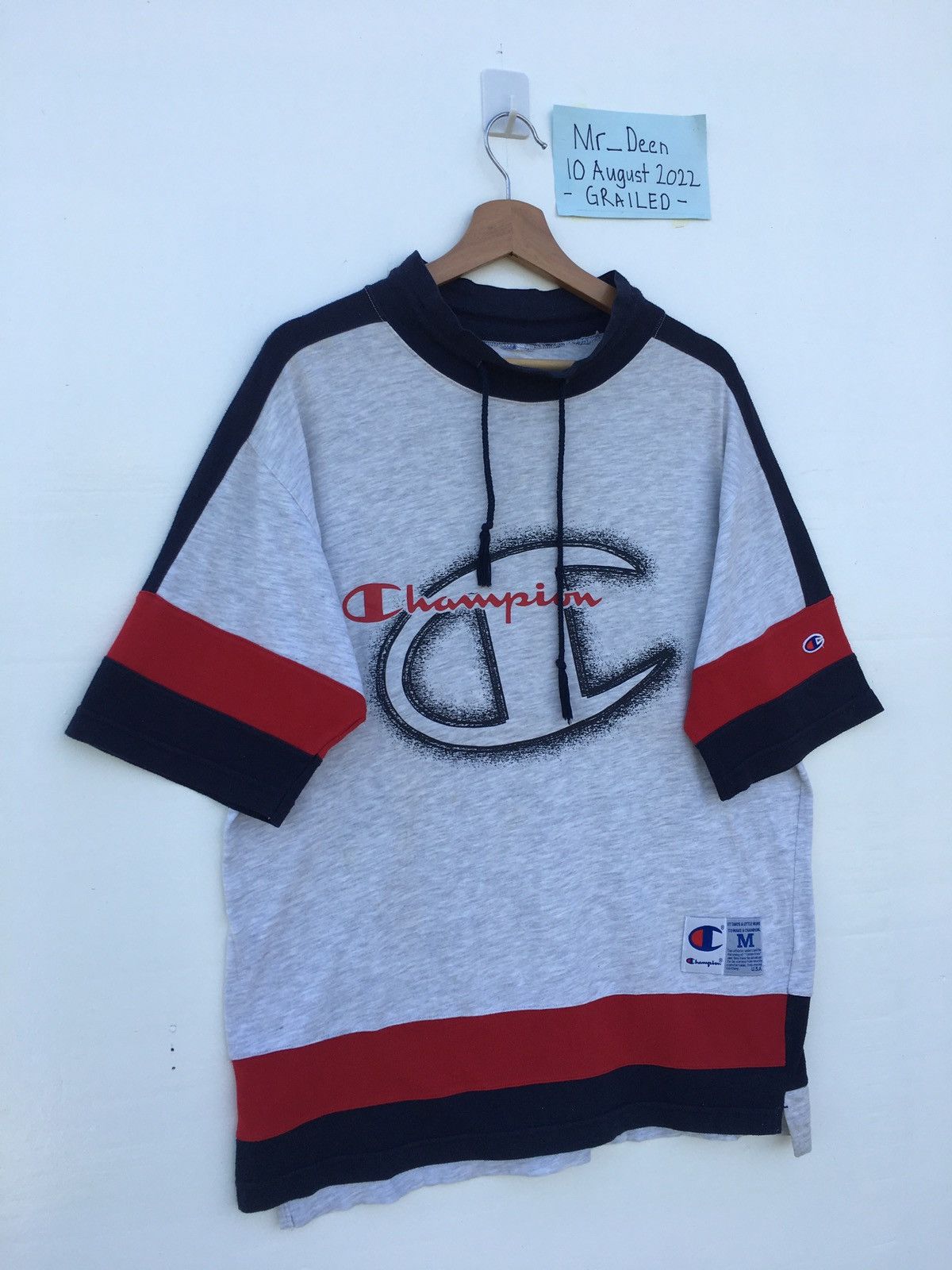 Champion Vintage 90s Champion Big Logo Streetwear Tshirt Size US L / EU 52-54 / 3 - 12 Thumbnail