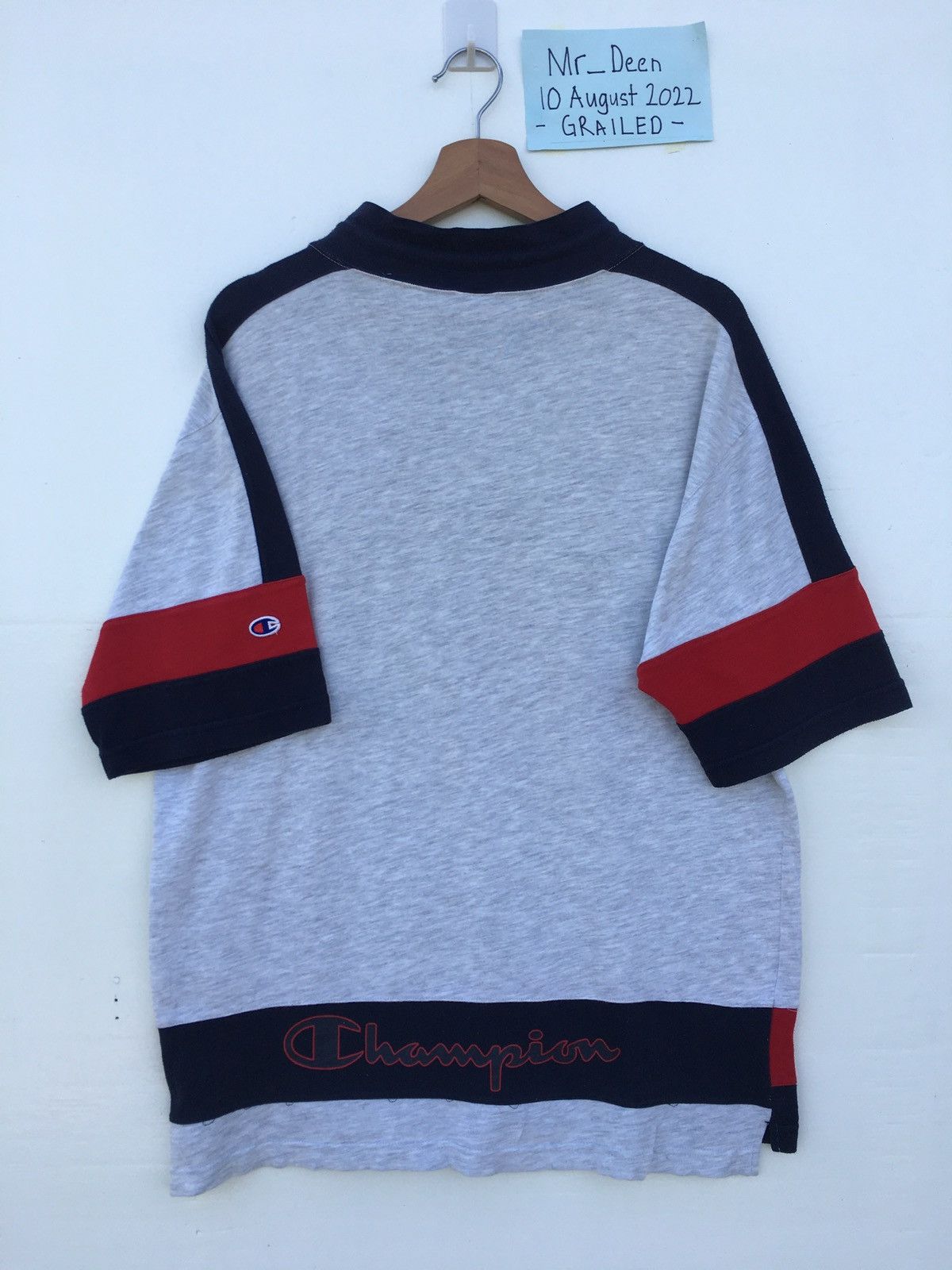 Champion Vintage 90s Champion Big Logo Streetwear Tshirt Size US L / EU 52-54 / 3 - 14 Thumbnail