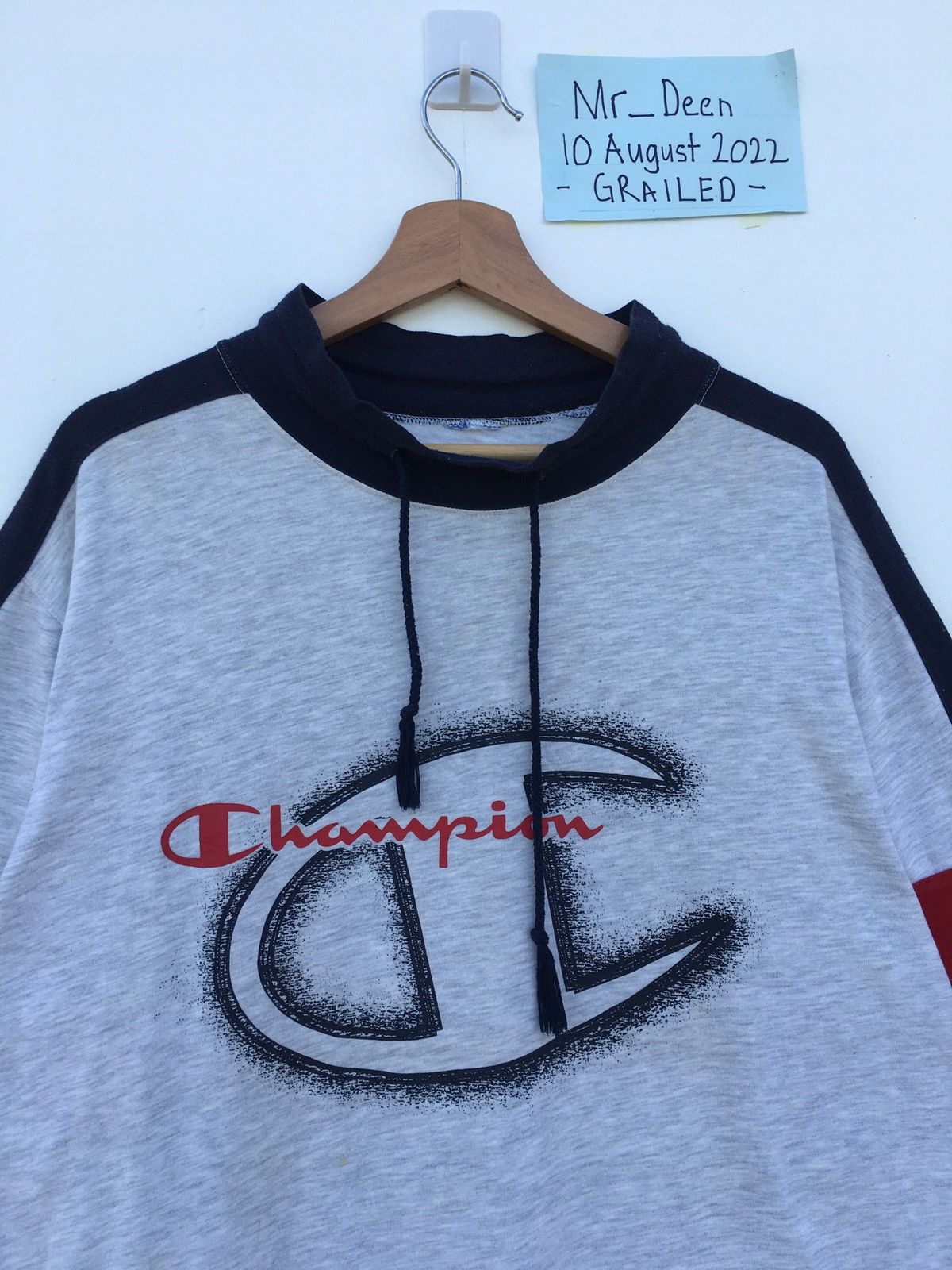 Champion Vintage 90s Champion Big Logo Streetwear Tshirt Size US L / EU 52-54 / 3 - 2 Thumbnail