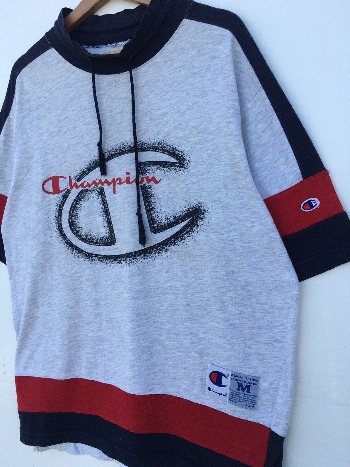 Champion Vintage 90s Champion Big Logo Streetwear Tshirt Size US L / EU 52-54 / 3 - 8 Thumbnail