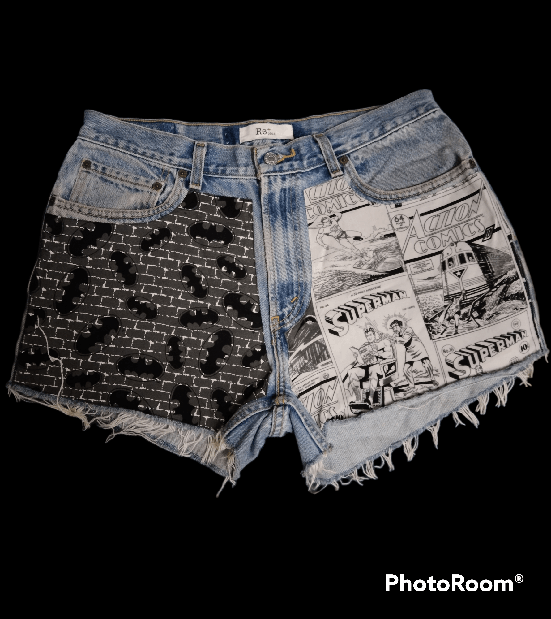 Levi's DiSTRESSSD SHORT PANTS CHARACTER HERO RE + PLUS COLLAB LEVIS Size 33" - 1 Thumbnail