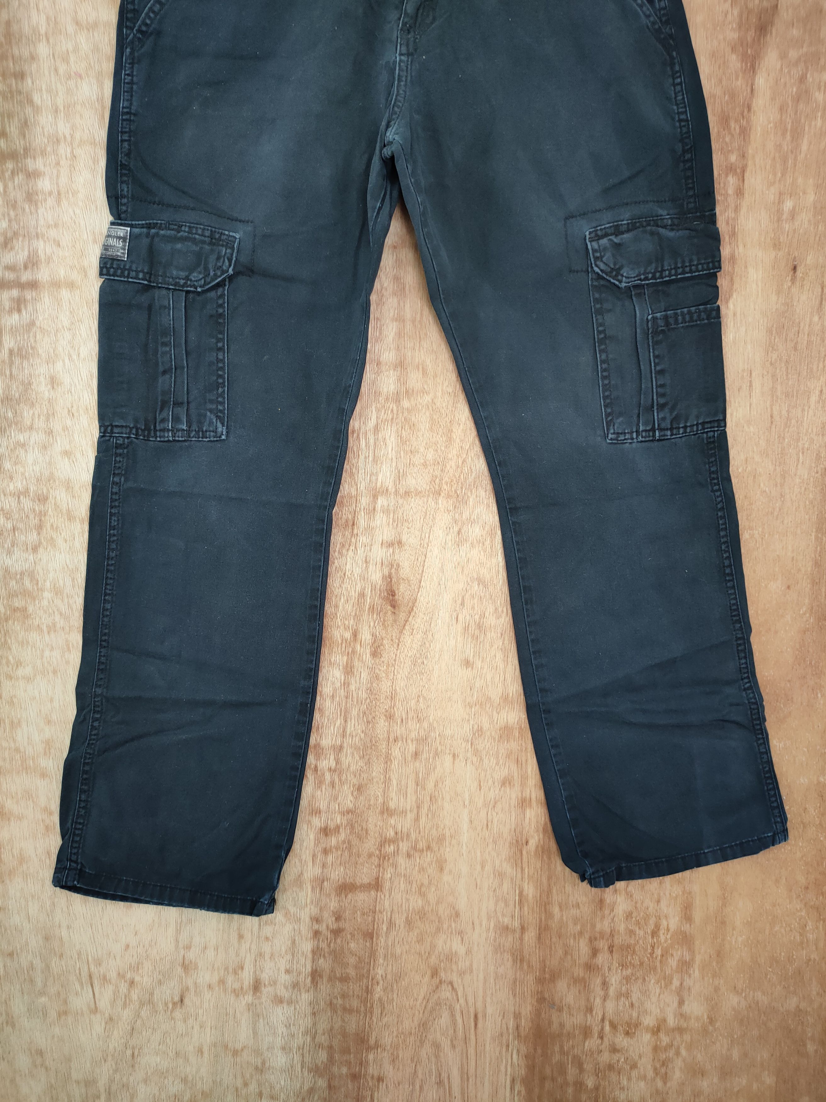 Vintage DL Wrangler black utility cargo vintage pants #948 Size US 31 - 2 Thumbnail