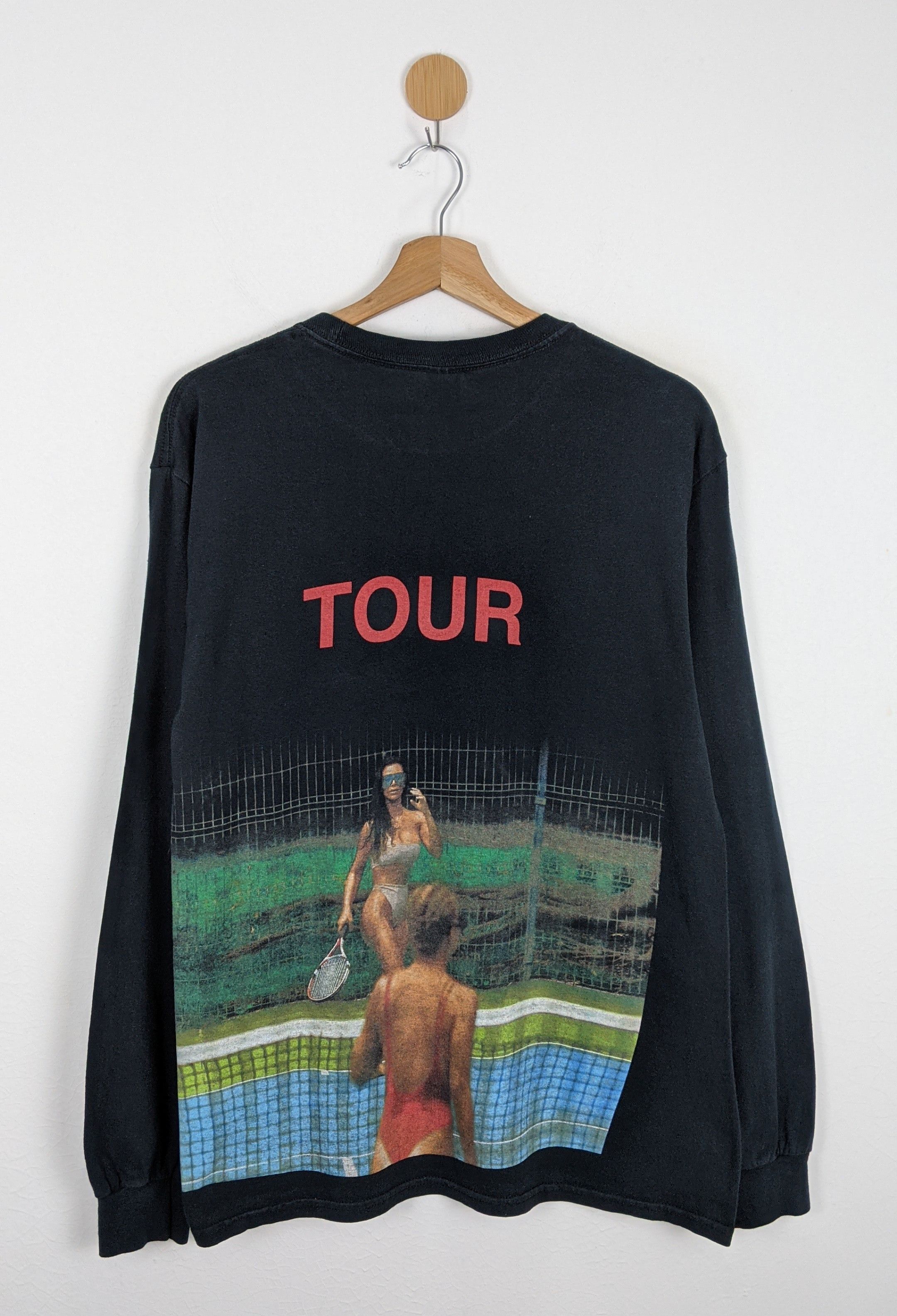 Band Tees Kanye West Saint Pablo Tour Kim Kardashian shirt Size US M / EU 48-50 / 2 - 1 Thumbnail