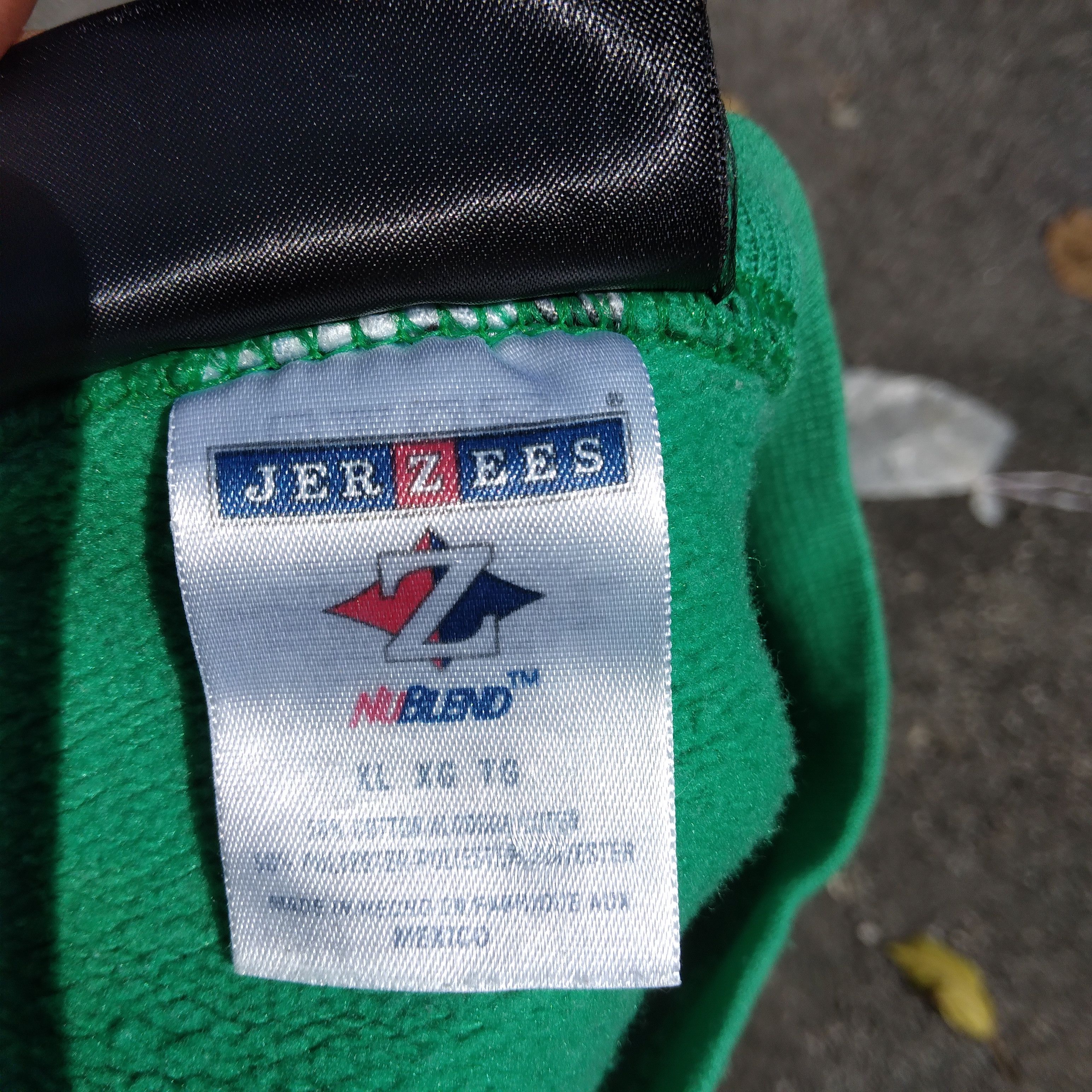 Jerzees × Vintage Vtg Jerzees The Strong Dub Buggy Sweatshirt Size US L / EU 52-54 / 3 - 5 Thumbnail