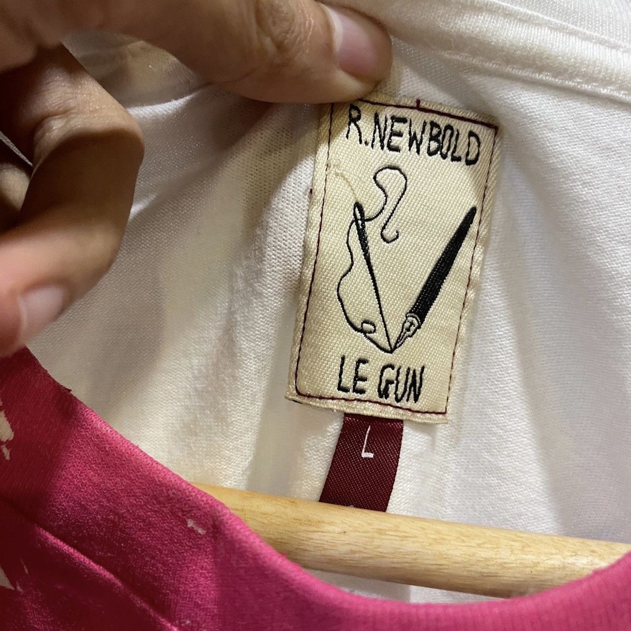 Japanese Brand × Paul Smith × R.Newbold RARE‼️R.Newbold X Le Gun Arts Japanese Brand T-Shirt Size US M / EU 48-50 / 2 - 4 Thumbnail