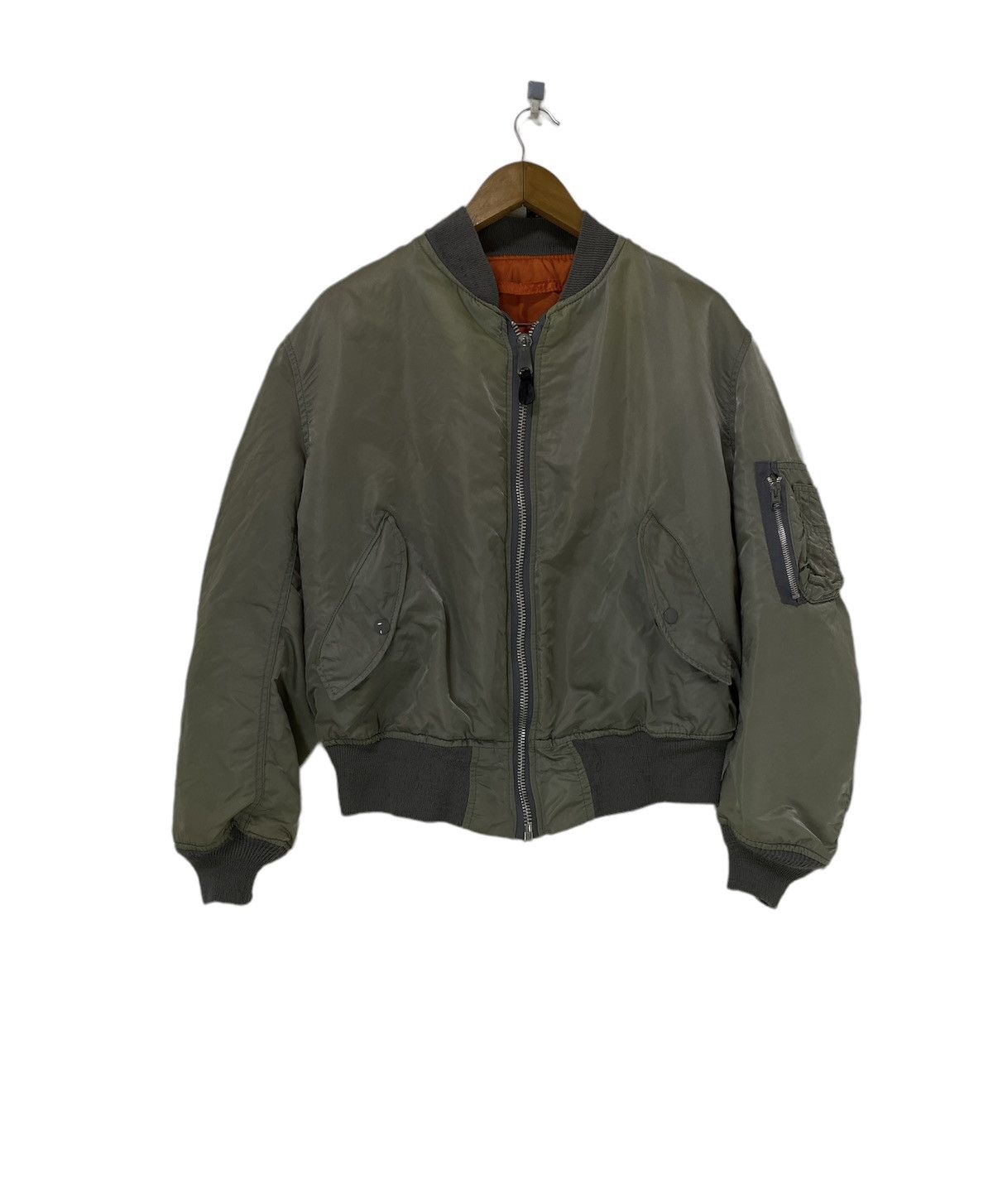 【90's】ALPHA INDUSTRIES MA-1 Alpha Industries 1990s Made in USA MA-1 Bomber Jacket Dark