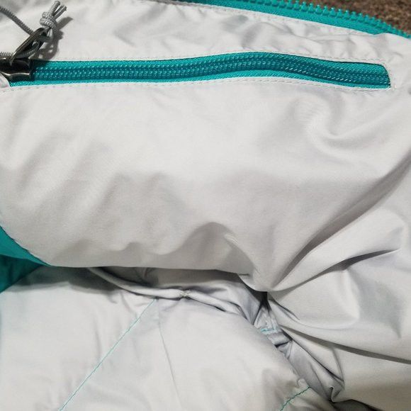 North Face Womens Medium NEW Green Nuptse Jacket Coat
