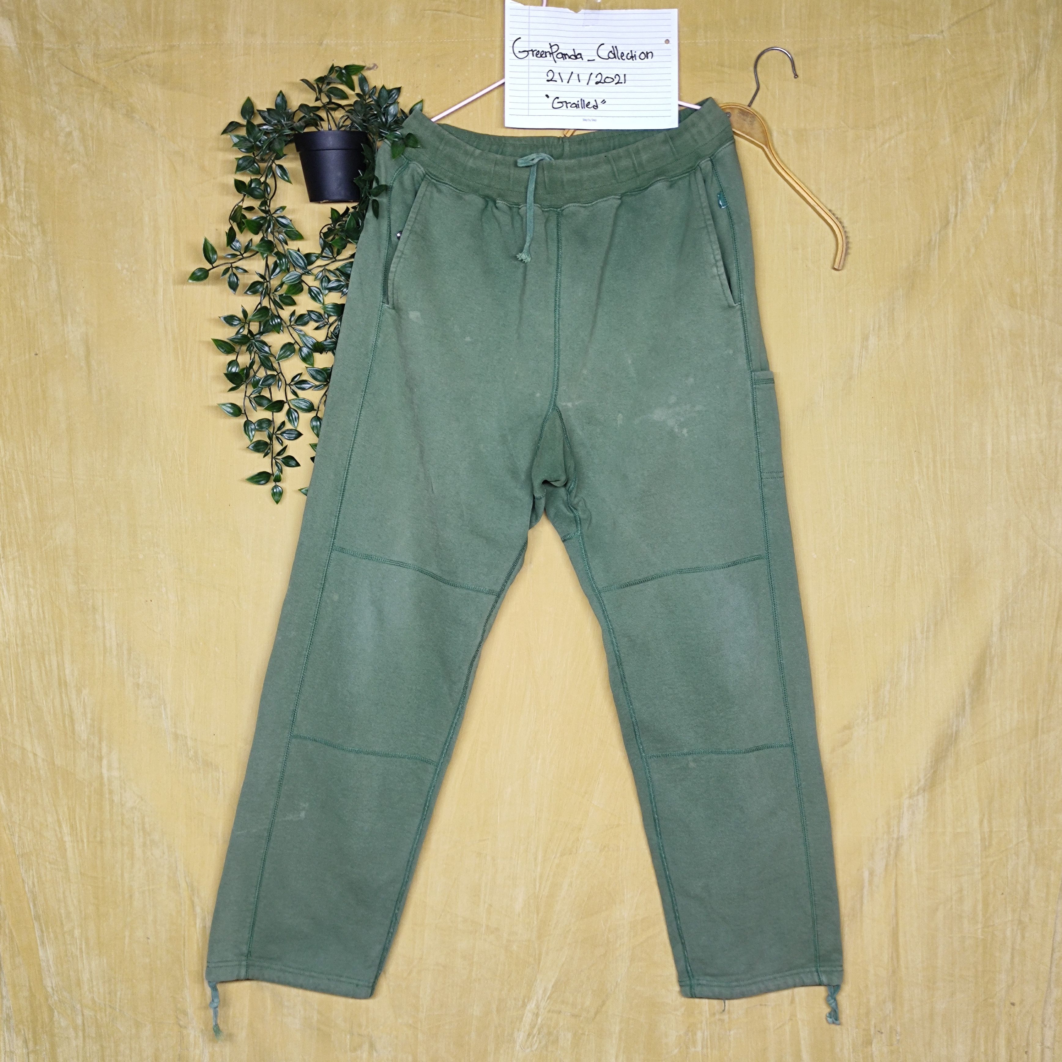 Distressed Vintage Supreme Green Sweatpants L