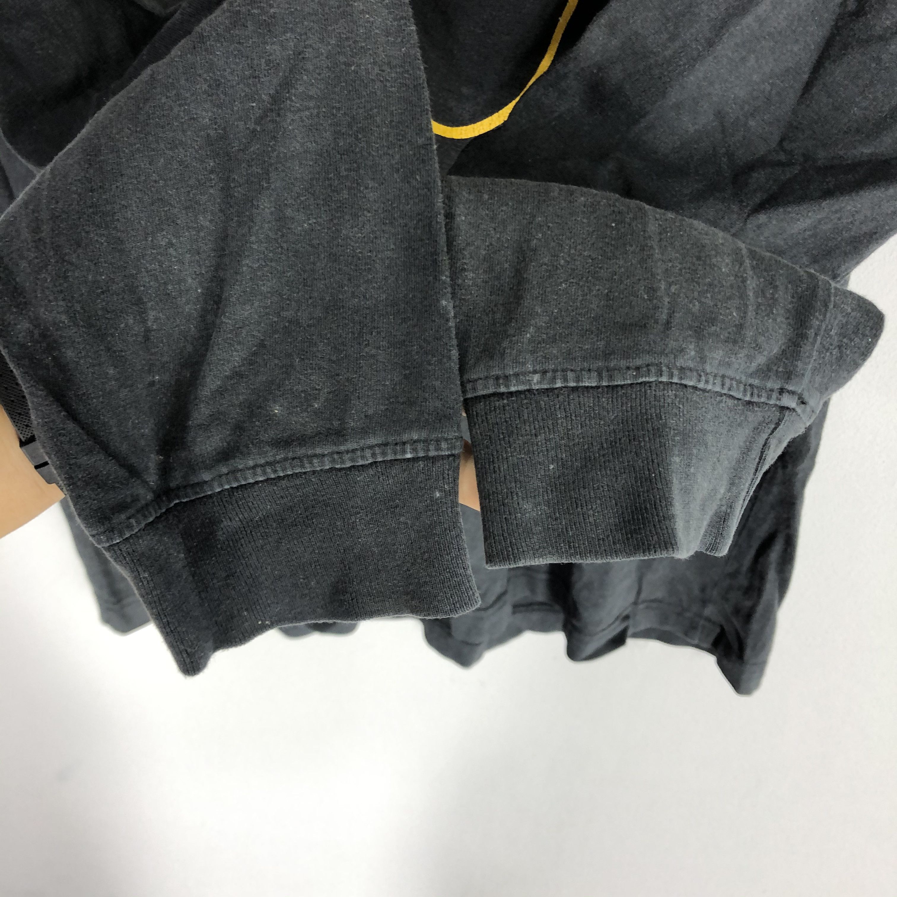 Nirvana × Vintage Bootleg Nirvana Nevermind Smiley Long Sleeve Tee Size M Size US M / EU 48-50 / 2 - 6 Thumbnail