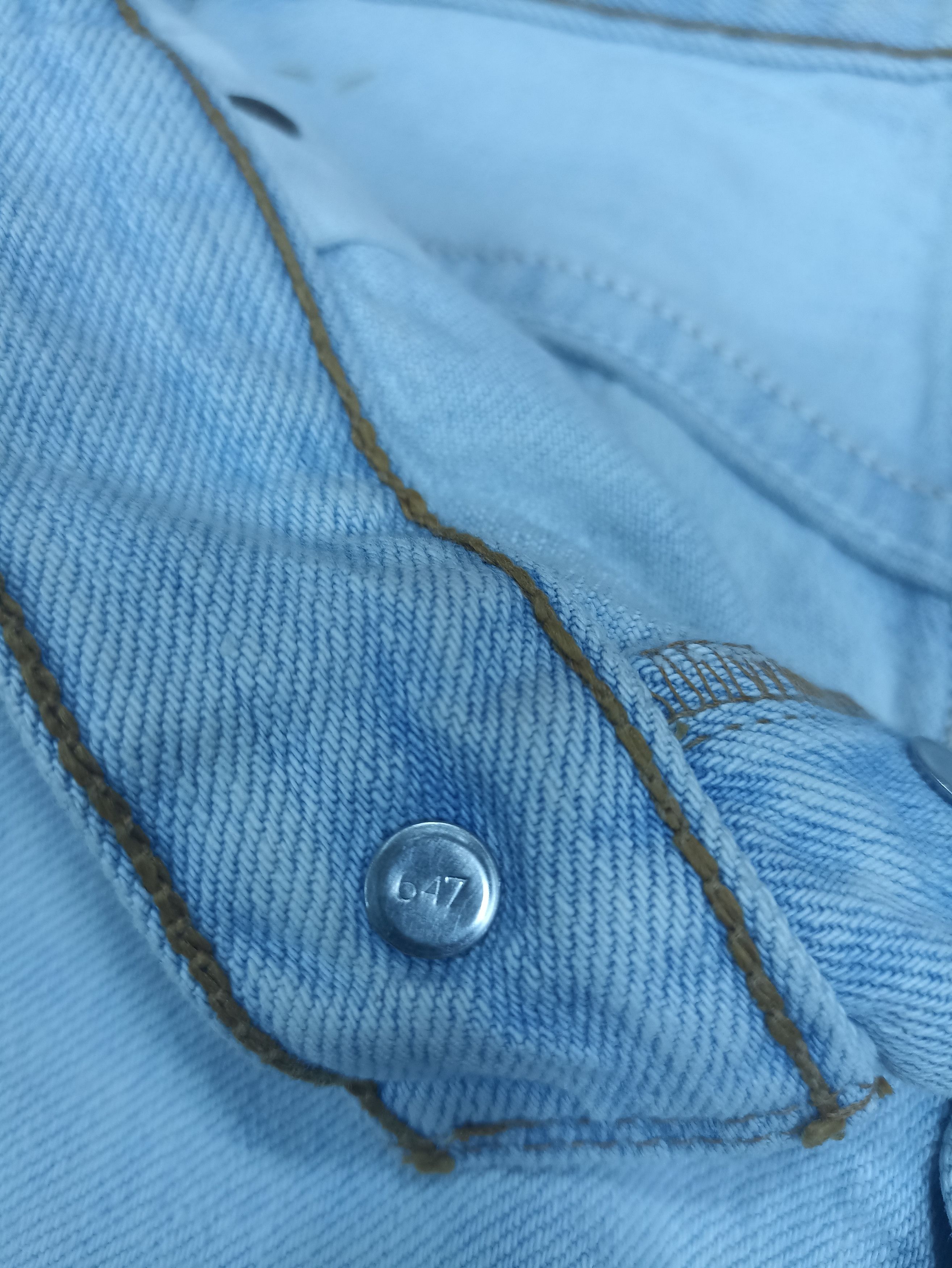 Levi's × Vintage VINTAGE LEVI'S 502 CROPPED LIGHT WASH JEANS - J047 Size US 32 / EU 48 - 4 Thumbnail