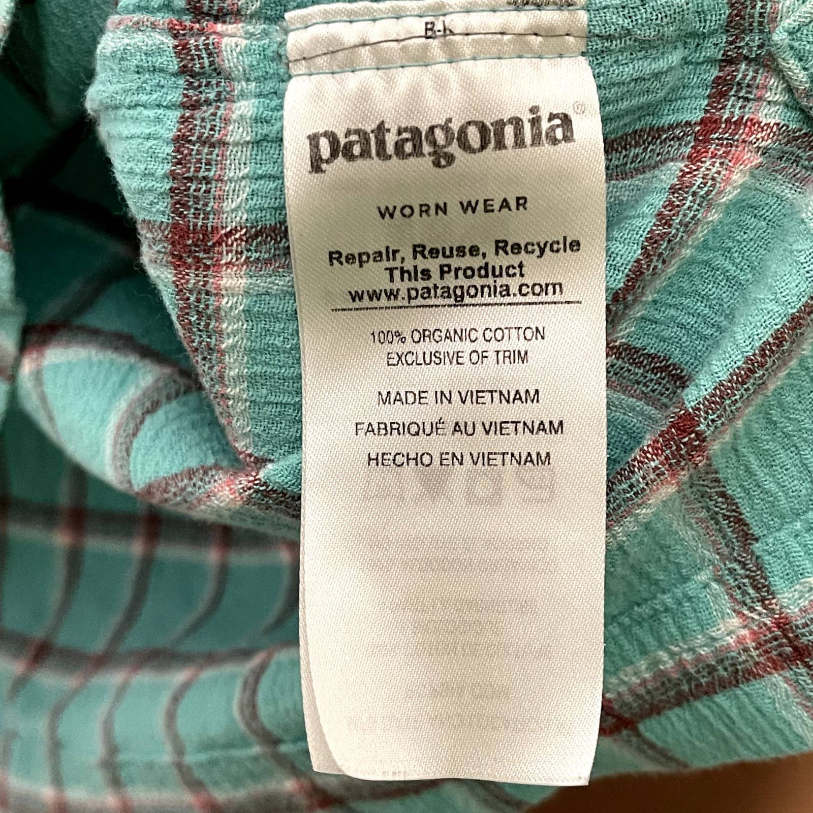 Patagonia Patagonia Shirt Size XL Teal Red White Check Organic Cotton Size US XL / EU 56 / 4 - 4 Thumbnail