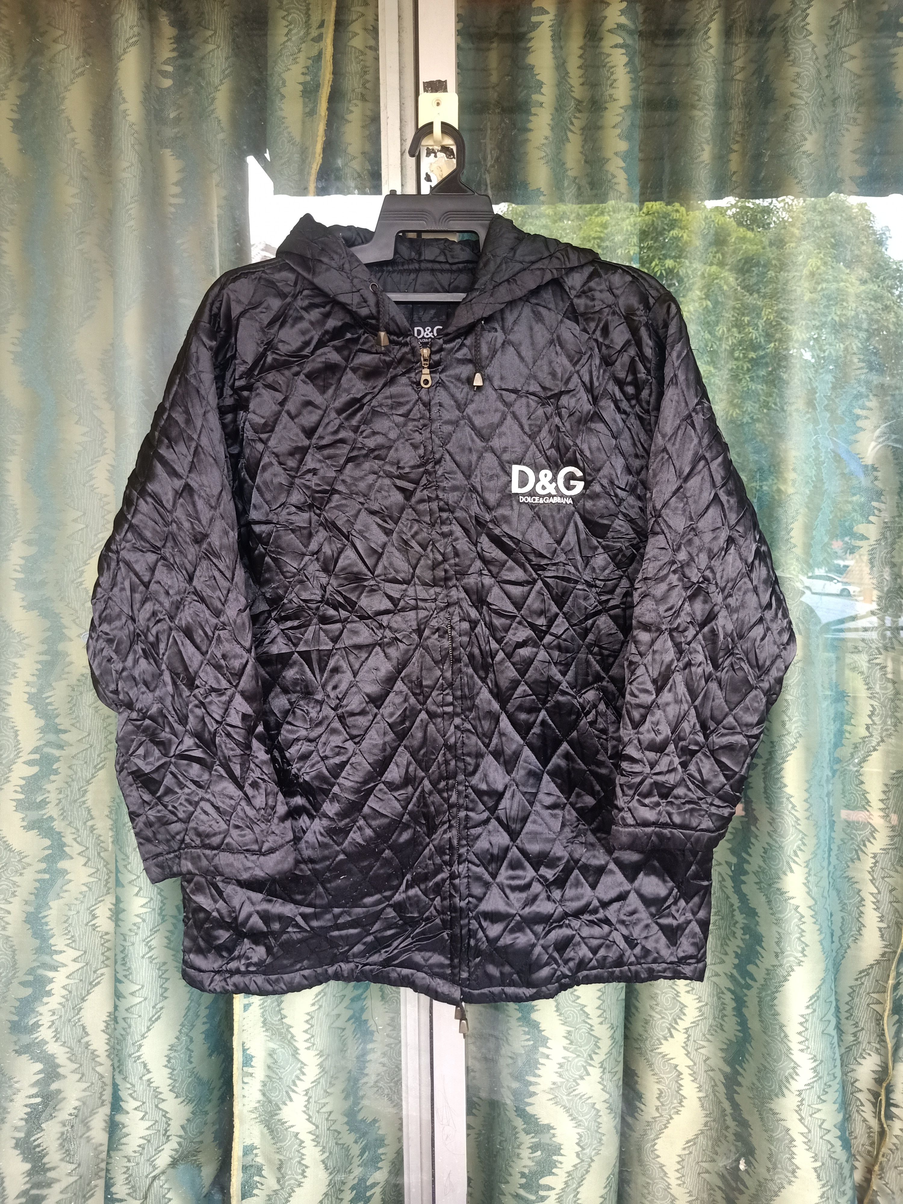 Designer × Dolce & Gabbana Vtg Big Spell out Dolce and Gabbana Bootleg Quilted jacket Size US L / EU 52-54 / 3 - 4 Thumbnail
