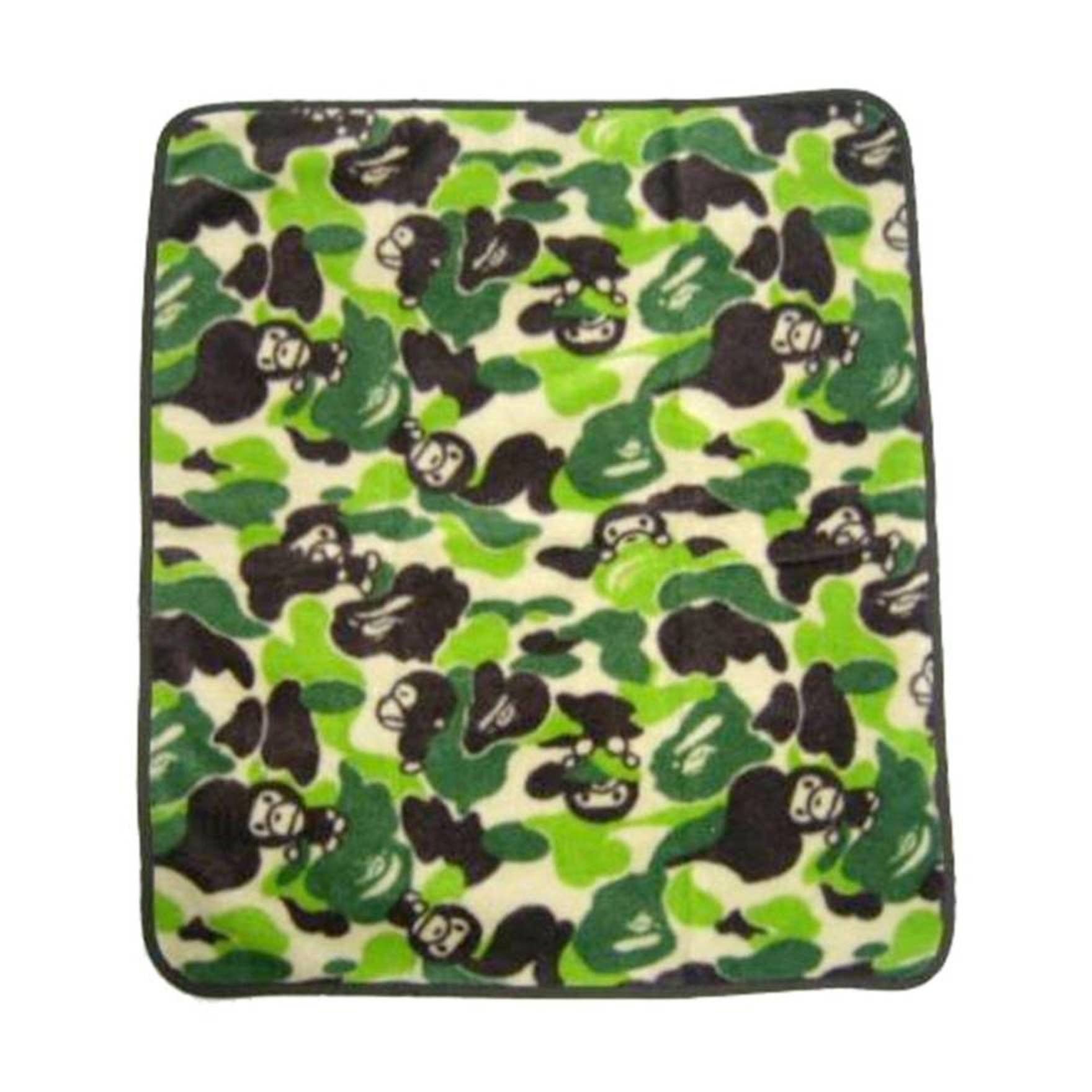 Bape 🎁 BAPE Mini Blanket Baby Milo Green Camo Fleece kaws Size ONE SIZE - 1 Thumbnail