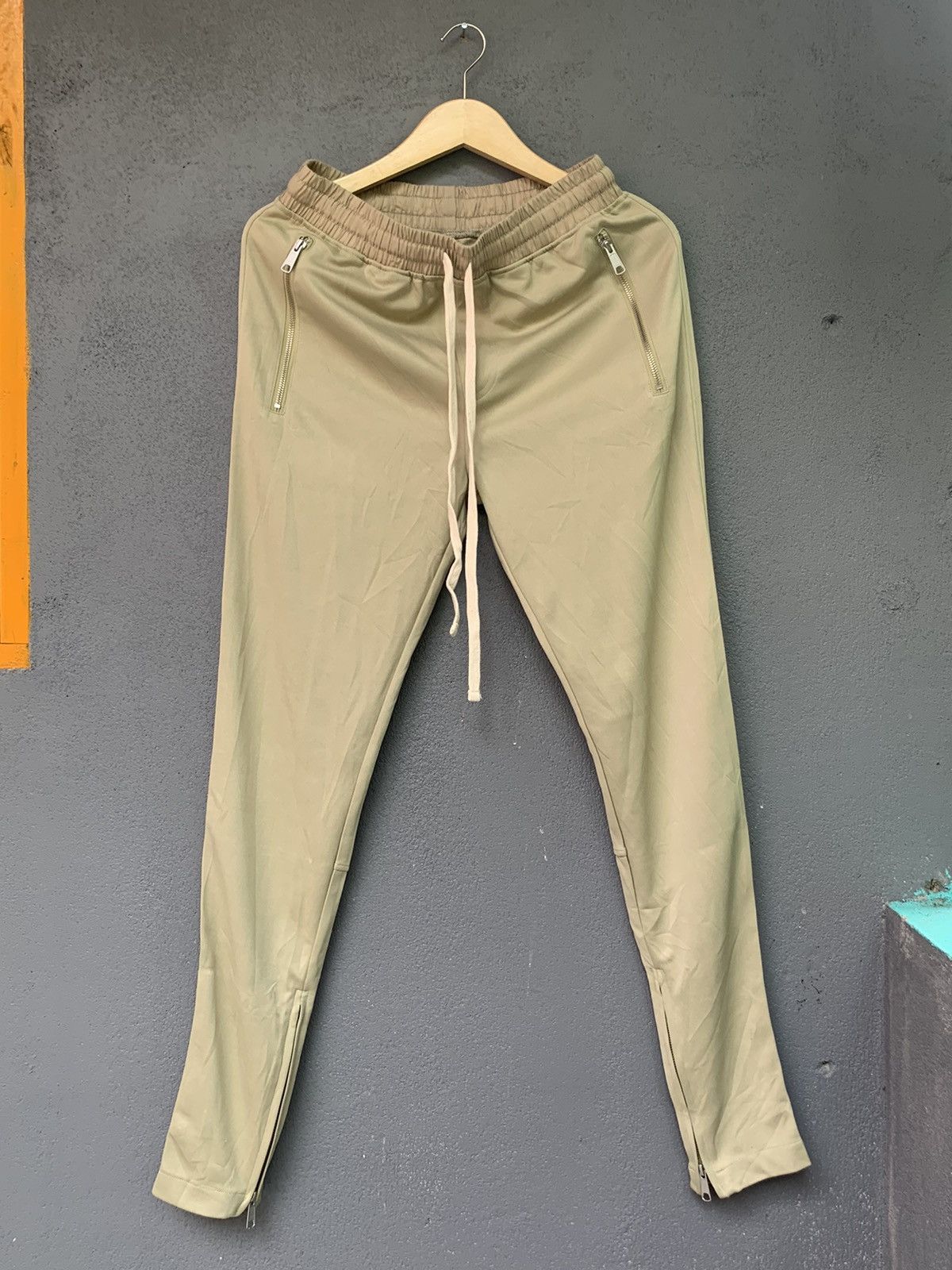 20471120 AZUL BY MOUSSY TRACK PANTS MULTI ZIPPER Size US 28 / EU 44 - 1 Thumbnail