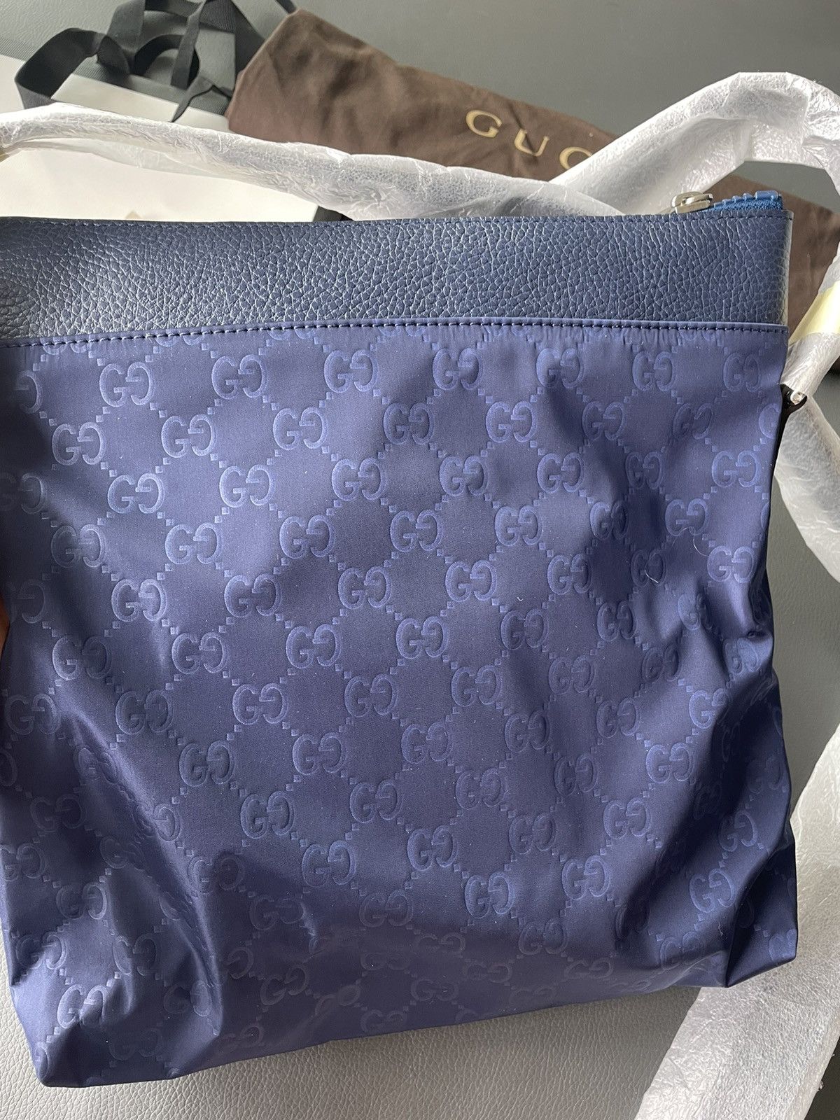 Gucci Runway LimitedEdition Brand New Rare Gucci Logo Leather Bag Size ONE SIZE - 7 Thumbnail