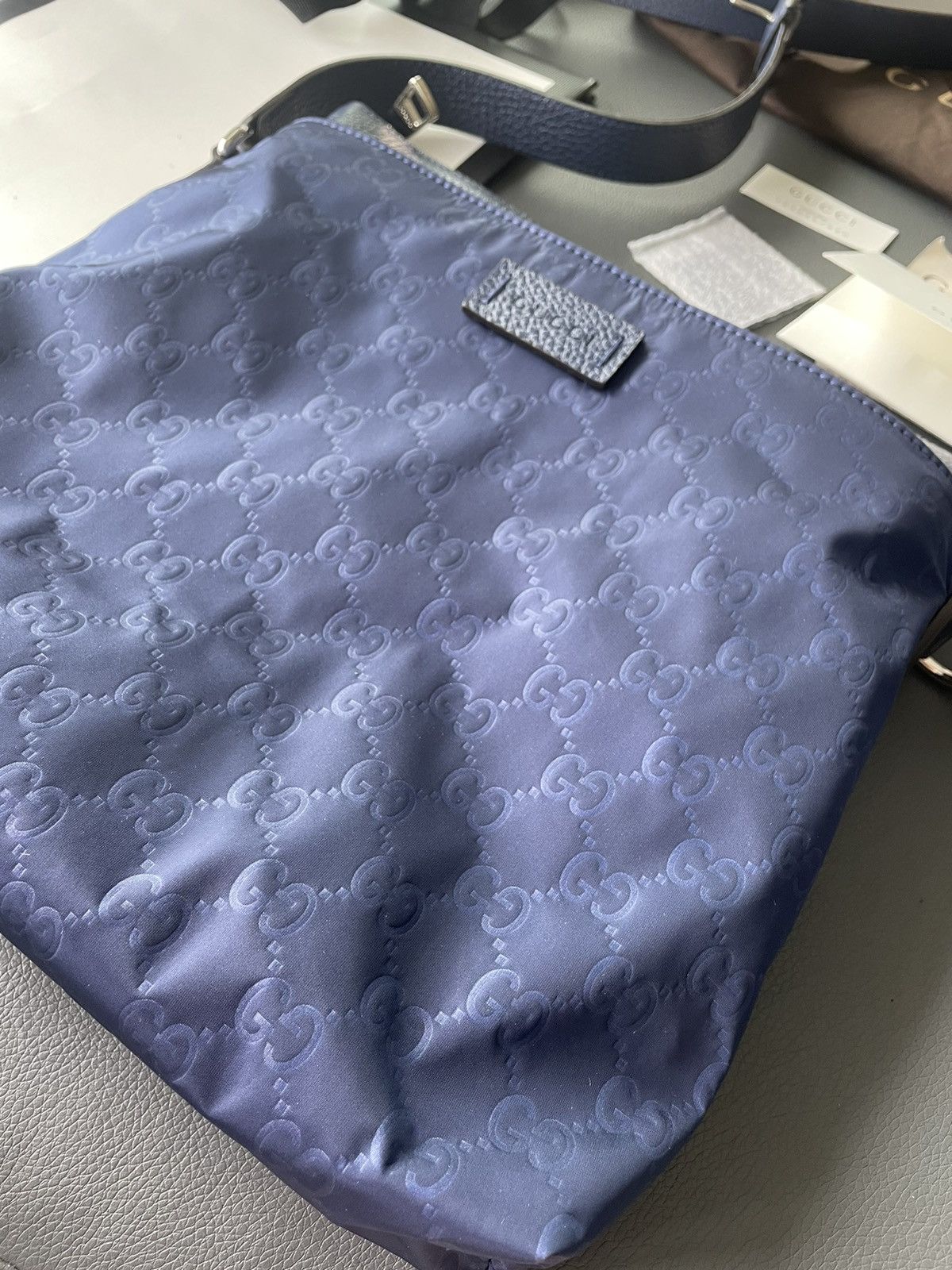 Gucci Runway LimitedEdition Brand New Rare Gucci Logo Leather Bag Size ONE SIZE - 24 Thumbnail