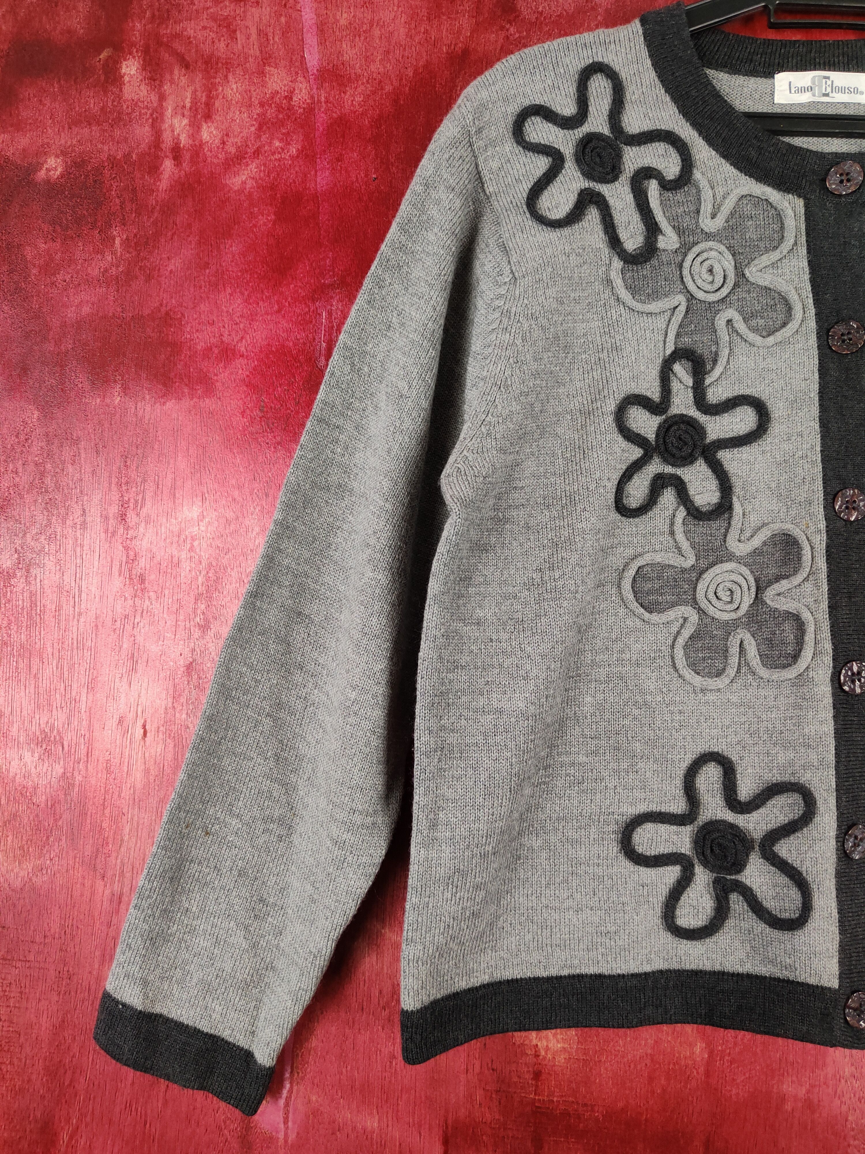 Japanese Brand Lano Blouso ® Gray flower art Knitwear #S328 Size M / US 6-8 / IT 42-44 - 3 Thumbnail