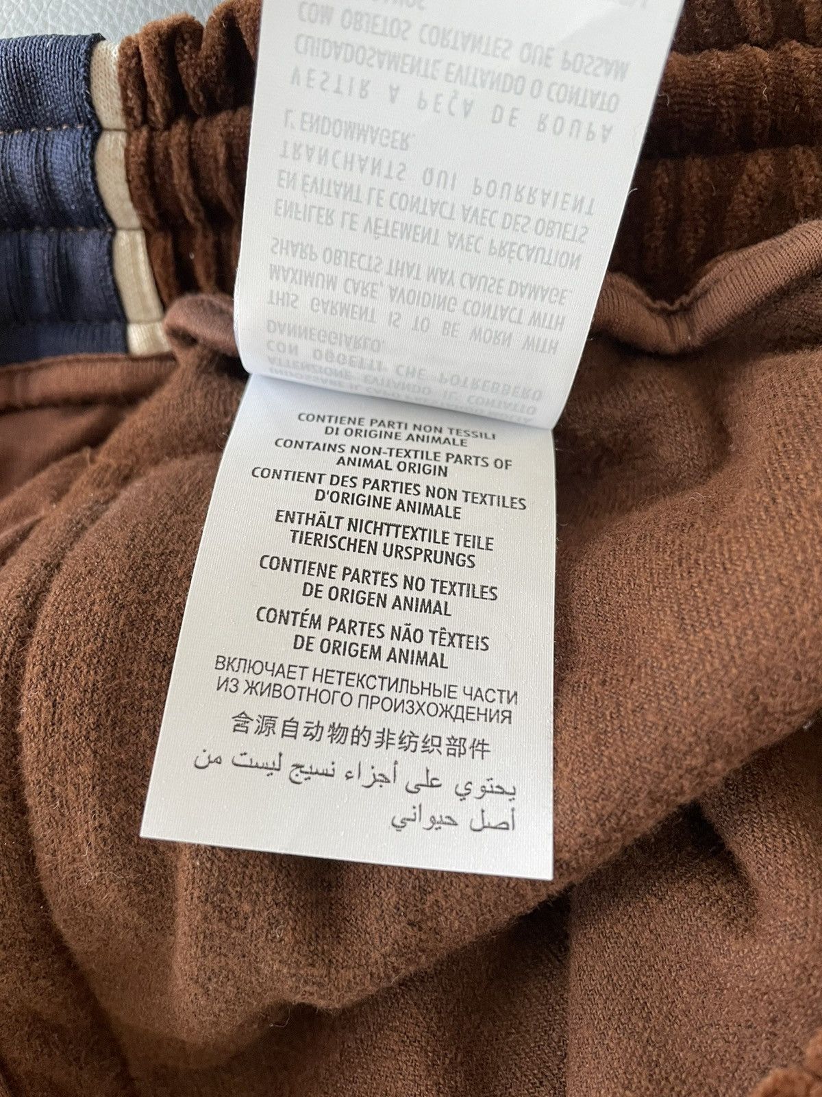 Gucci $2k Value Brand New Runway Velvet Gucci Logo Jogger Pant Size US 32 / EU 48 - 10 Thumbnail