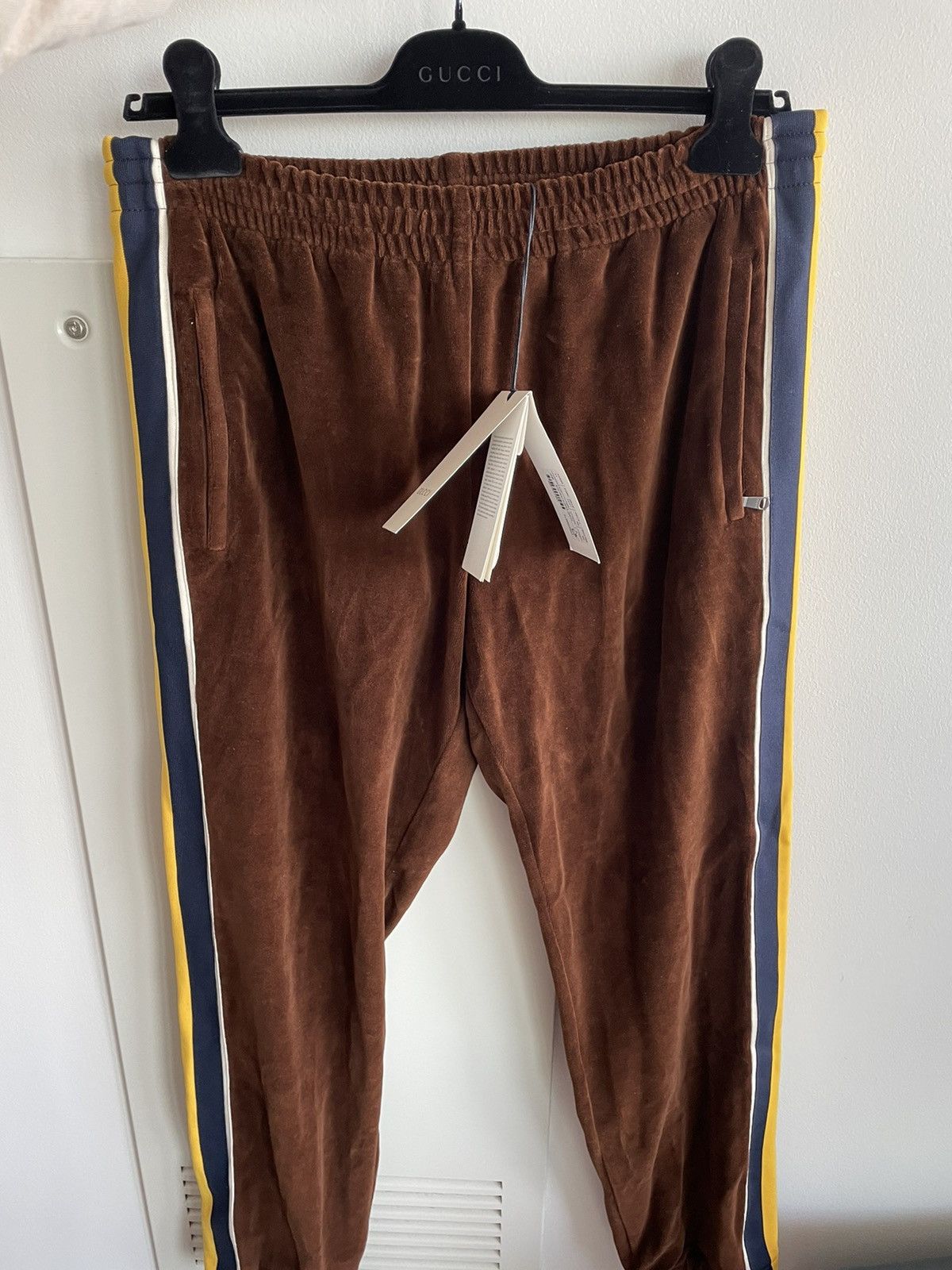 Gucci $2k Value Brand New Runway Velvet Gucci Logo Jogger Pant Size US 32 / EU 48 - 17 Thumbnail