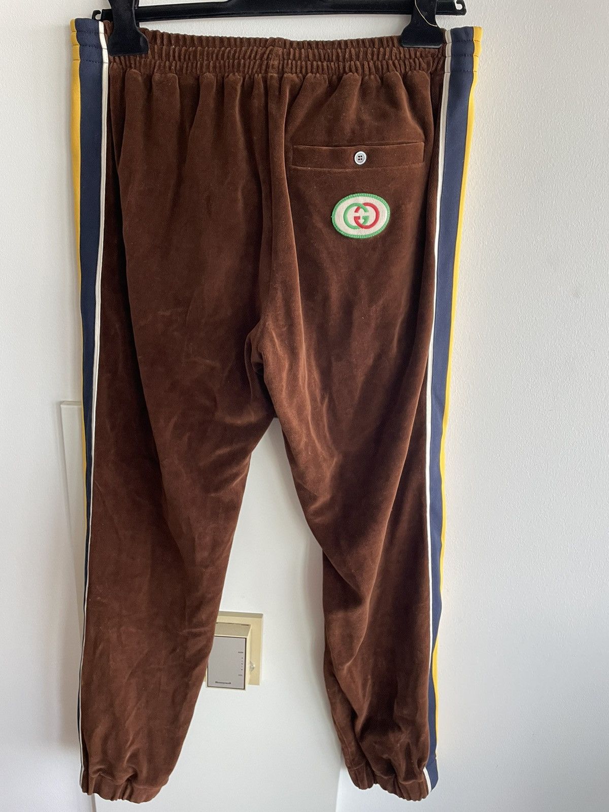 Gucci $2k Value Brand New Runway Velvet Gucci Logo Jogger Pant Size US 32 / EU 48 - 3 Thumbnail