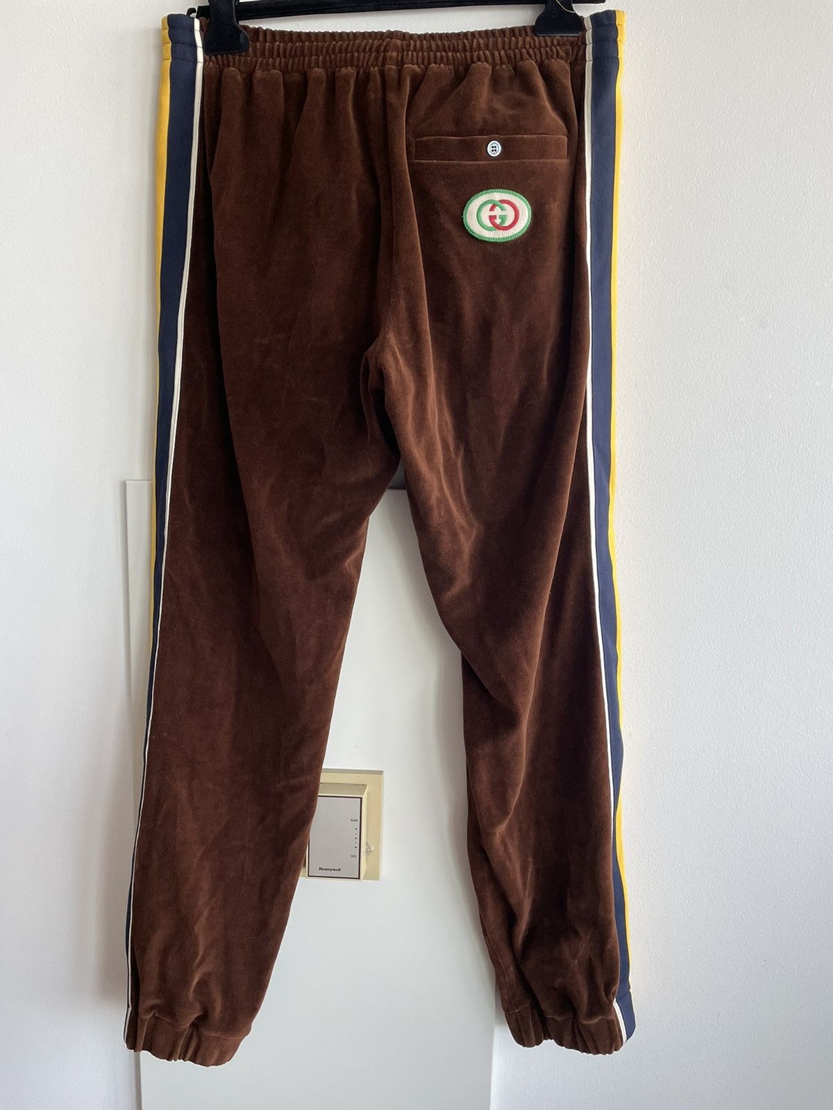 Gucci $2k Value Brand New Runway Velvet Gucci Logo Jogger Pant Size US 32 / EU 48 - 19 Thumbnail