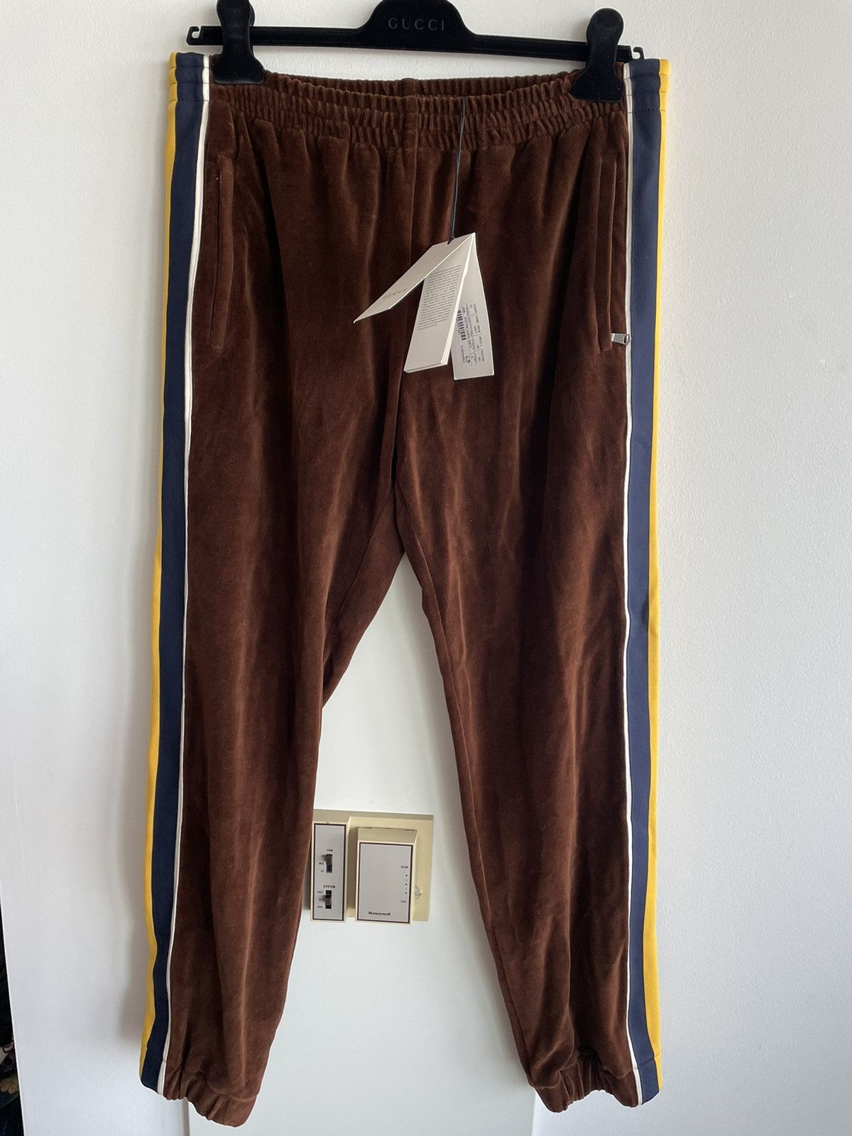 $2k Value Brand New Runway Velvet Gucci Logo Jogger Pant