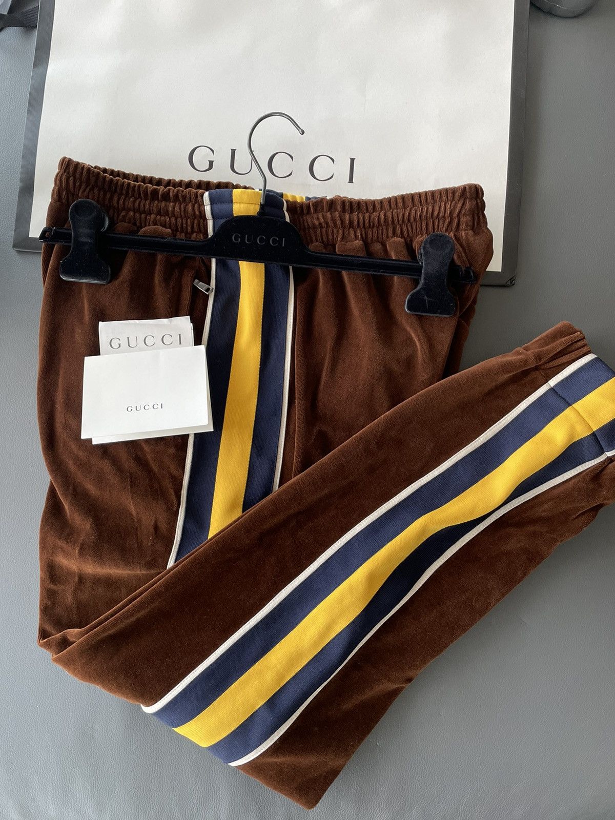 Gucci $2k Value Brand New Runway Velvet Gucci Logo Jogger Pant Size US 31 - 2 Thumbnail