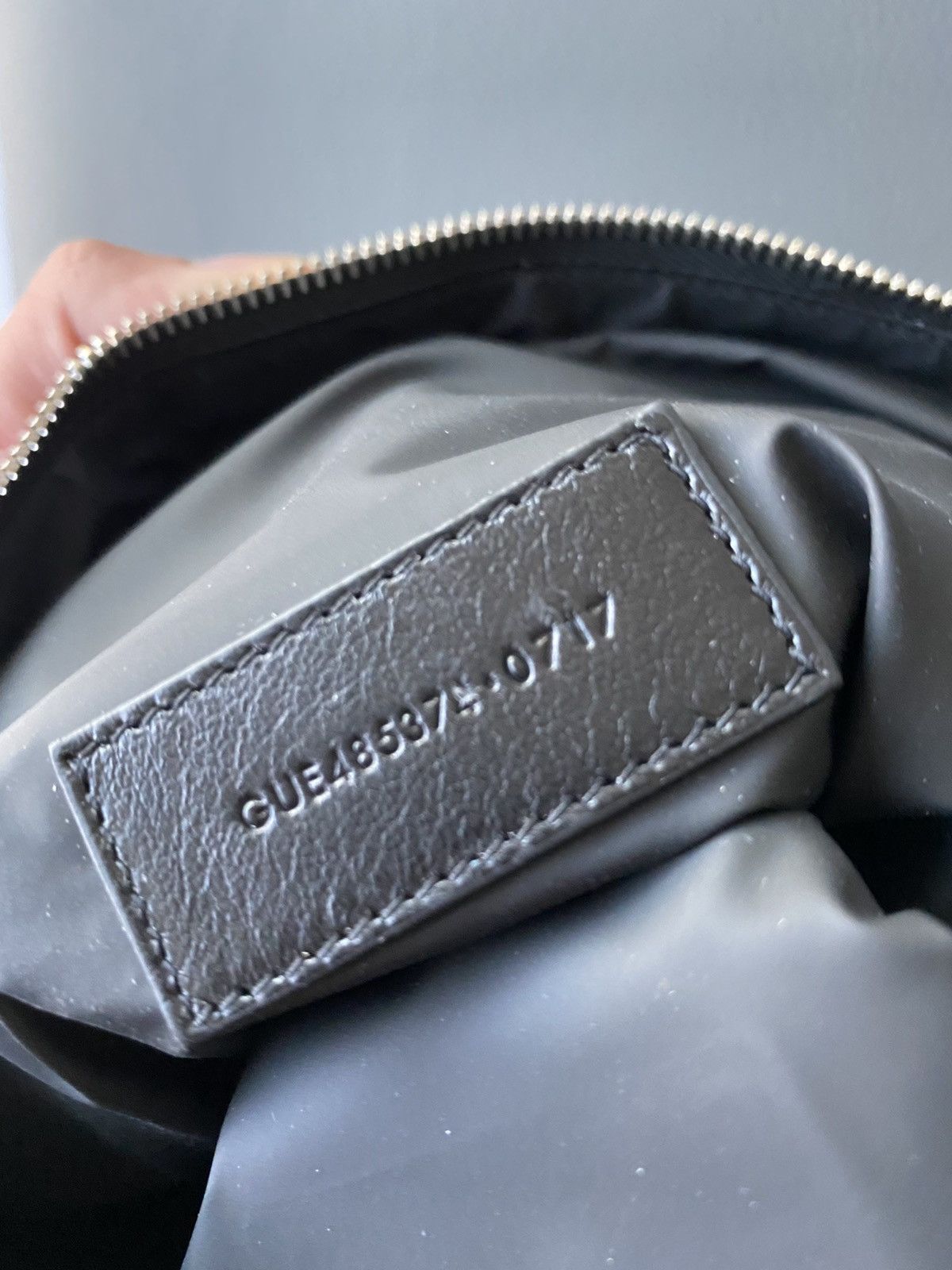 Hedi Slimane × Saint Laurent Paris × Yves Saint Laurent New Super Limited Classic Leather Canvas Leather Pouch Size ONE SIZE - 4 Thumbnail