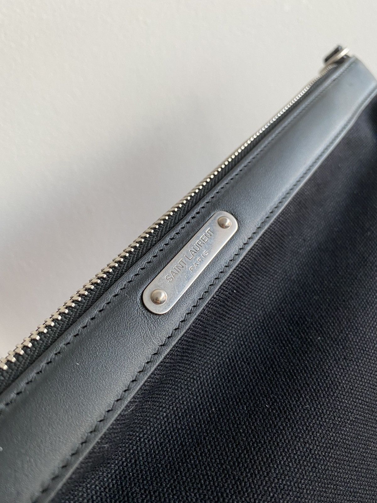 Hedi Slimane × Saint Laurent Paris × Yves Saint Laurent New Super Limited Classic Leather Canvas Leather Pouch Size ONE SIZE - 11 Thumbnail