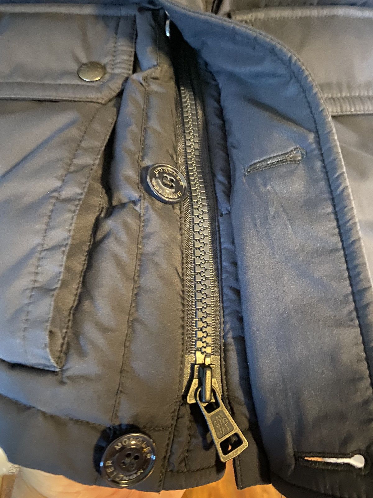 Moncler lagginhorn deals