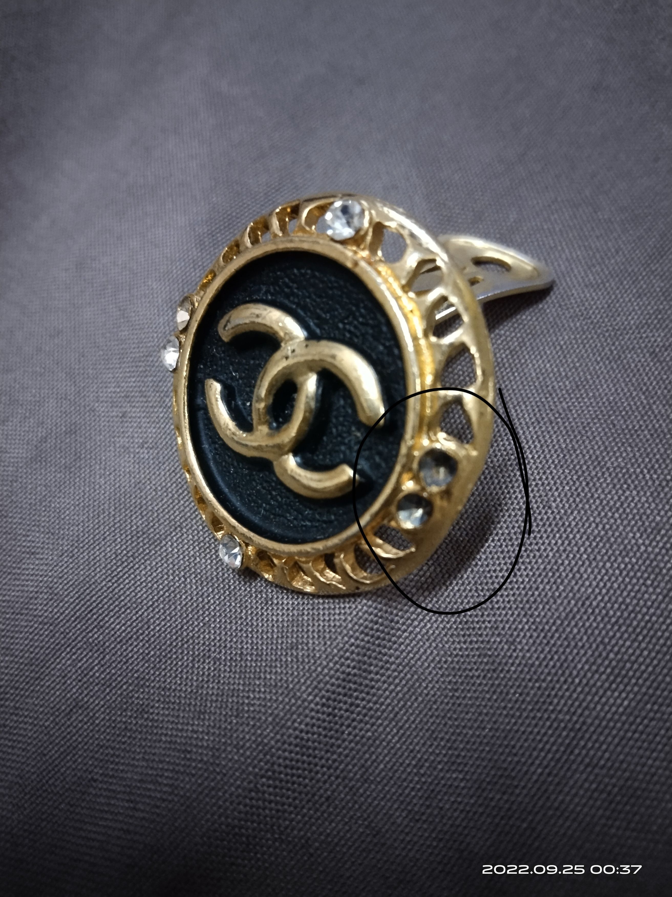 Chanel CHANEL CC EARRING CLIP VINTAGE MADE IN FRANCE Size ONE SIZE - 7 Thumbnail