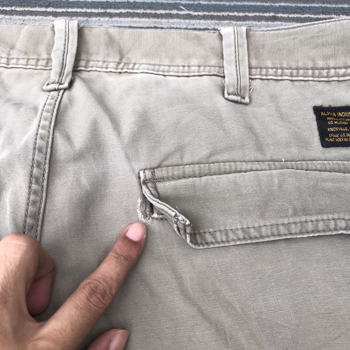 Alpha Industries Vintage Alpha Industries Trousers Tactical Cargo Pants Size US 34 / EU 50 - 15 Thumbnail