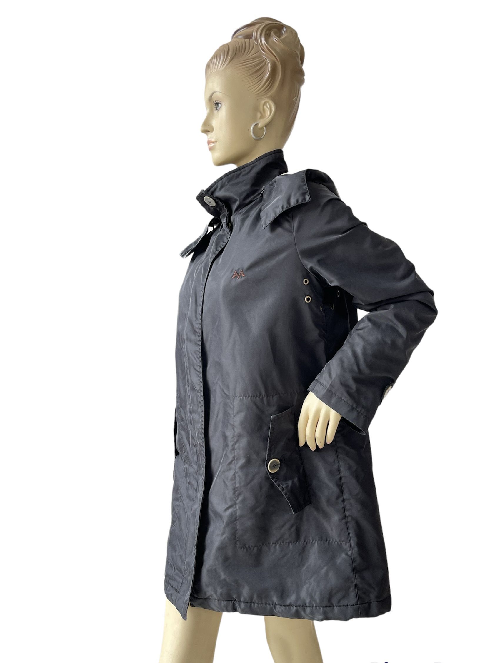 Burberry 🔥 black down parka jacket plaid checkred size M /L Size M / US 6-8 / IT 42-44 - 2 Thumbnail