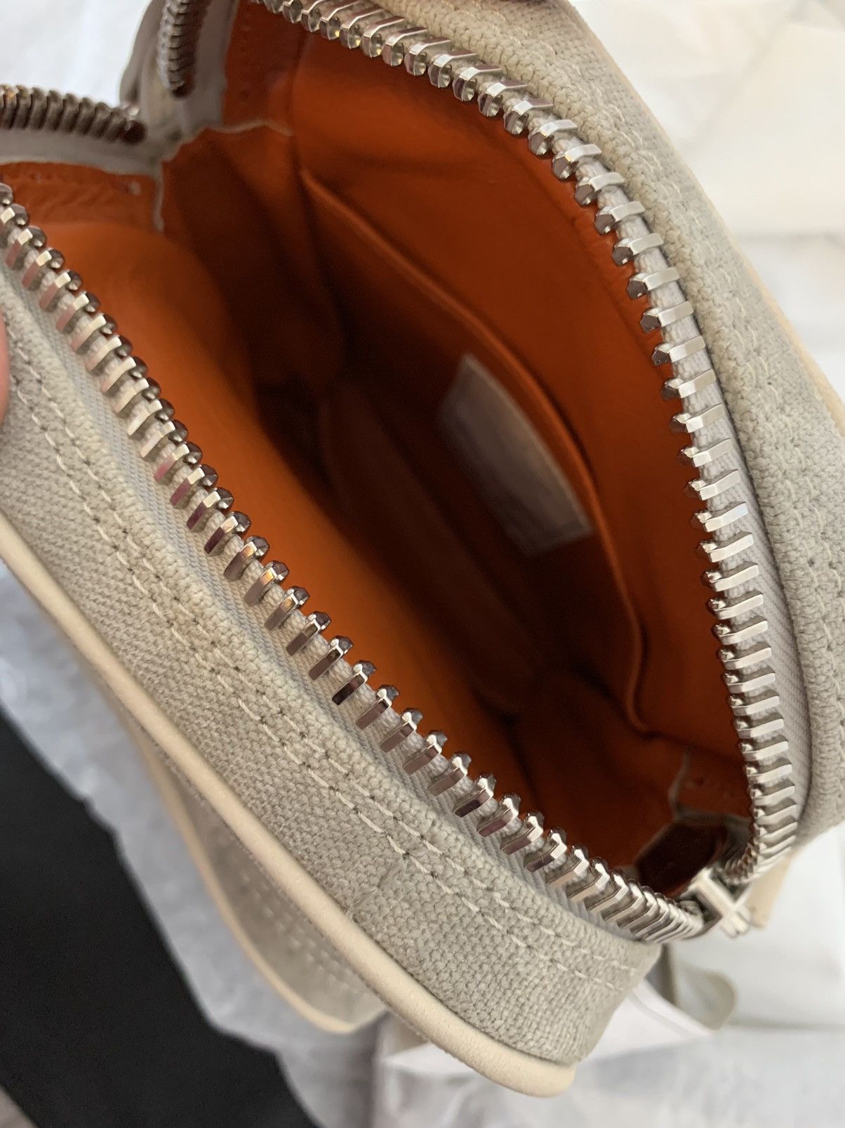 READYMADE (BNWT) Readymade white canvas shoulder bag Size ONE SIZE - 6 Thumbnail