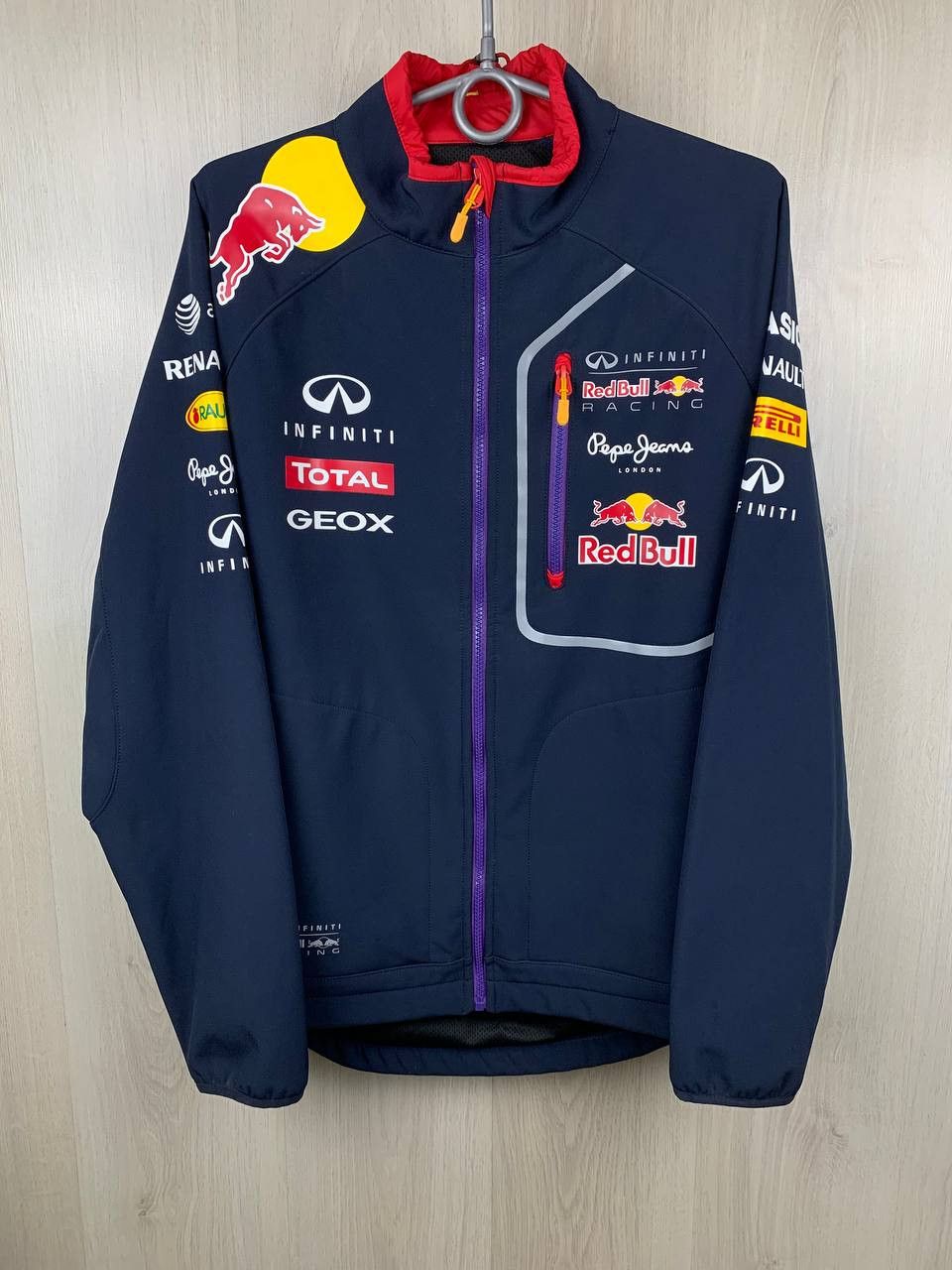 Course De Taureau Rouge Formule 1 T-shirts