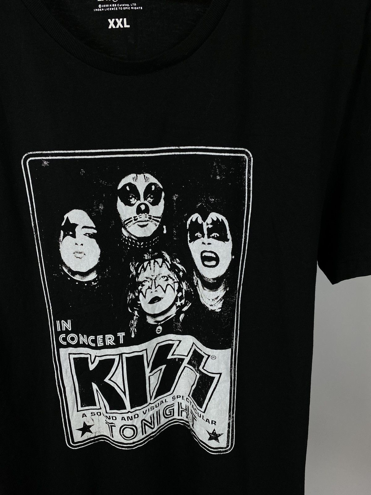 KISS Kiss band rock tee vintage concert tee short sleeve size 2XL Size US XXL / EU 58 / 5 - 3 Thumbnail
