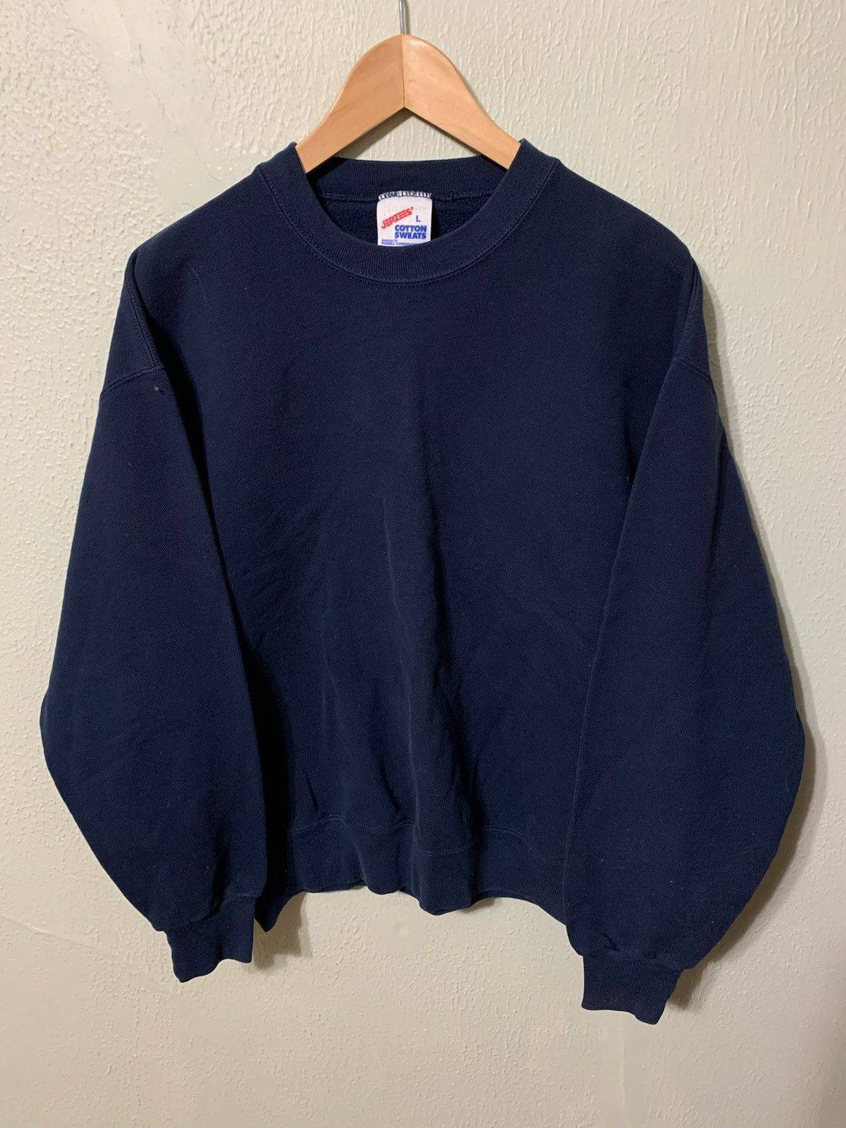 Vintage Vintage 1990s Navy Blank Sweatshirt Size US L / EU 52-54 / 3 - 1 Thumbnail