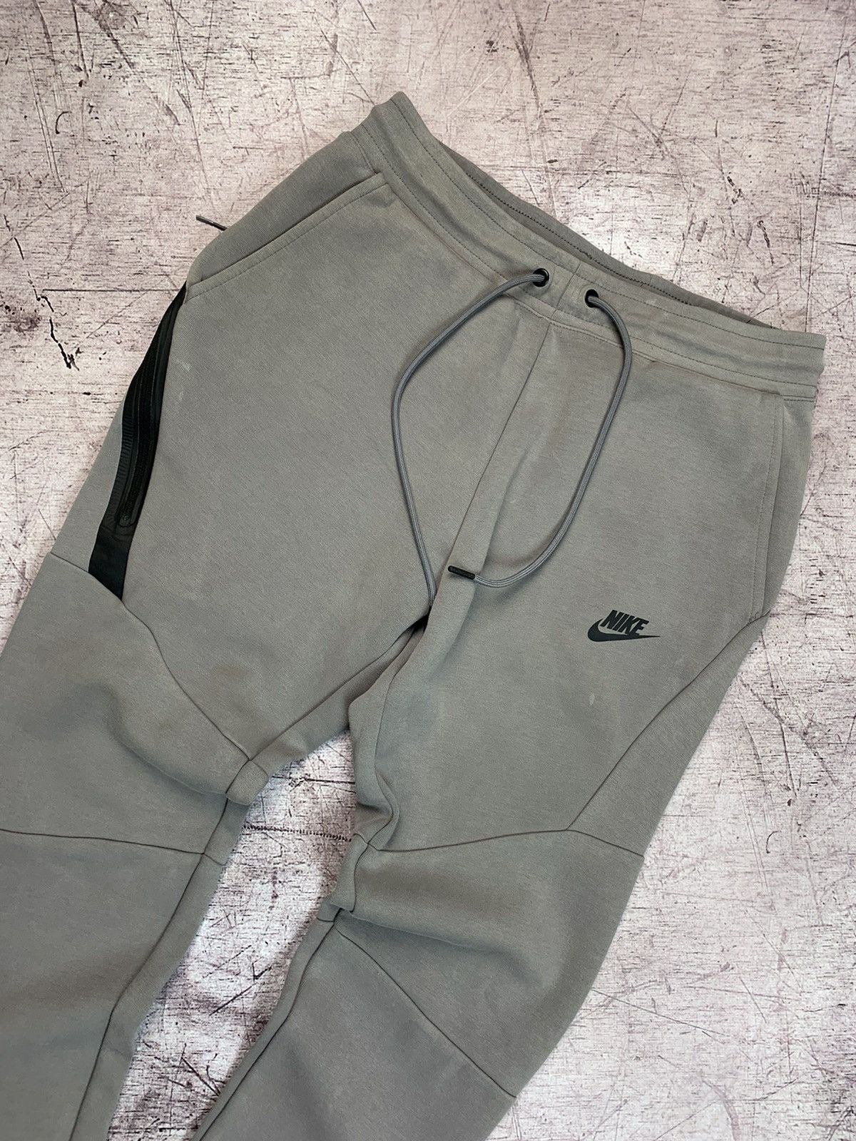 Nike Nike Tech Fleece Pants Size US 30 / EU 46 - 2 Thumbnail