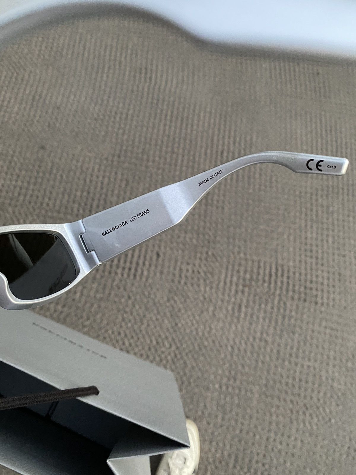 Balenciaga *RARE* BALENCIAGA SILVER LED FRAMES SUNGLASSES SHADES Size ONE SIZE - 6 Thumbnail