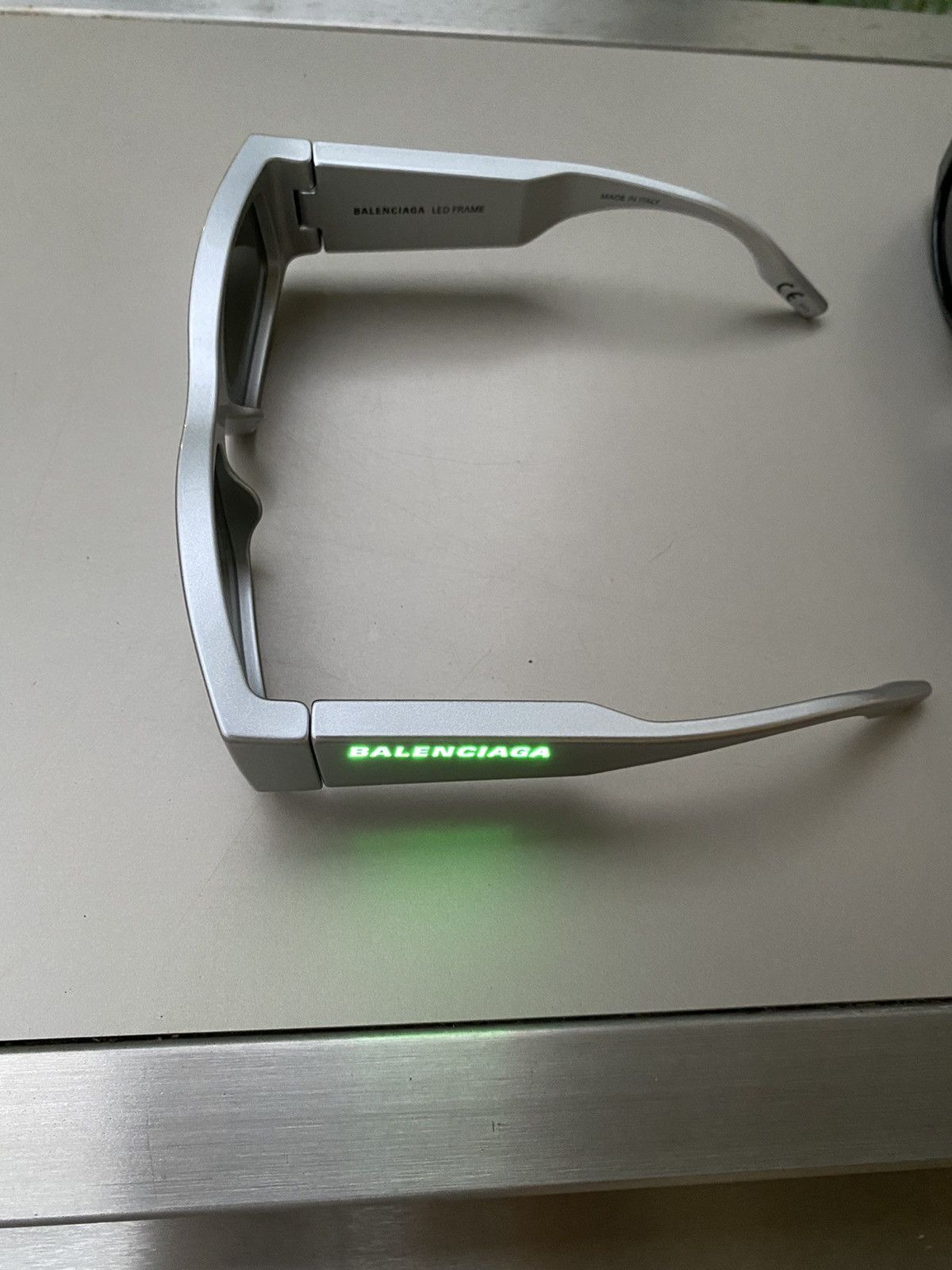 Balenciaga *RARE* BALENCIAGA SILVER LED FRAMES SUNGLASSES SHADES Size ONE SIZE - 8 Thumbnail