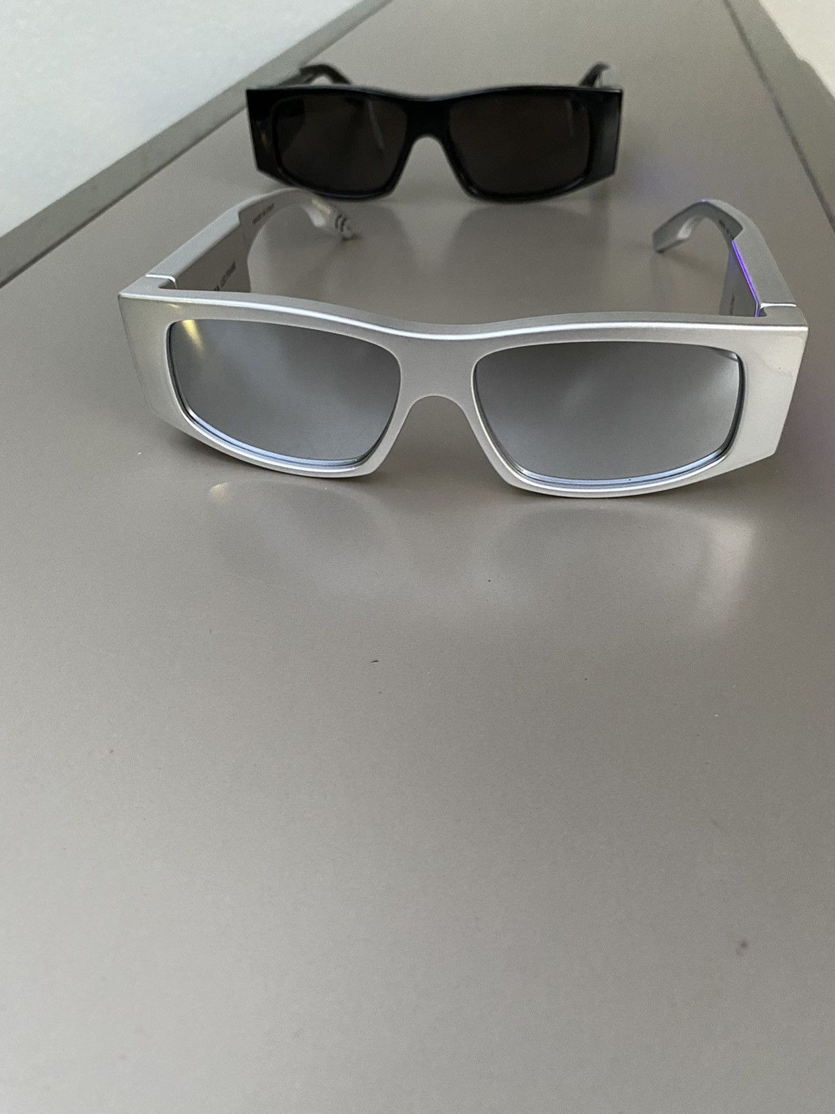 Balenciaga *RARE* BALENCIAGA SILVER LED FRAMES SUNGLASSES SHADES Size ONE SIZE - 4 Thumbnail