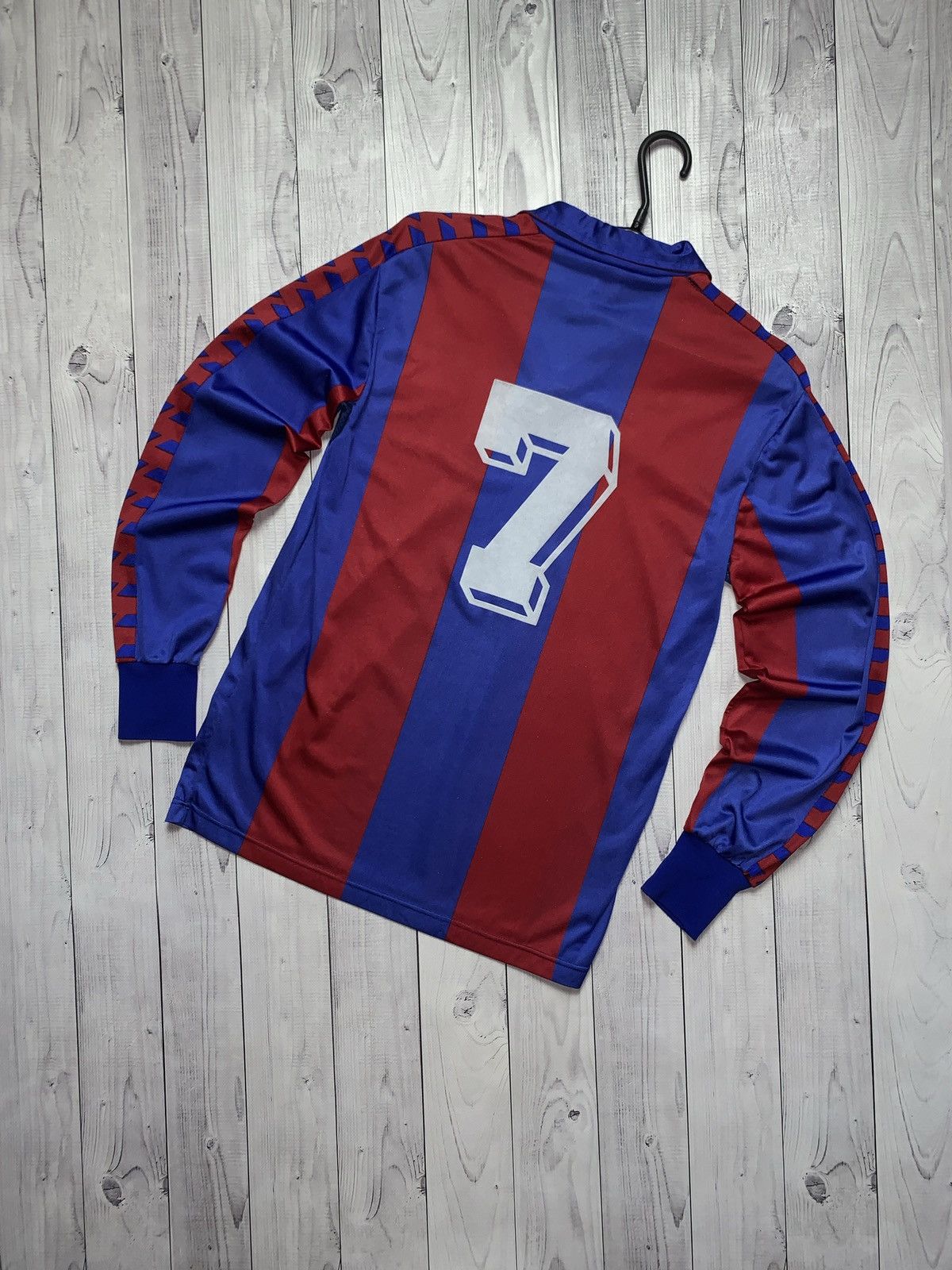 Vintage Vintage Barcelona soccer jersey retro rare 7 number size S Size US S / EU 44-46 / 1 - 2 Thumbnail