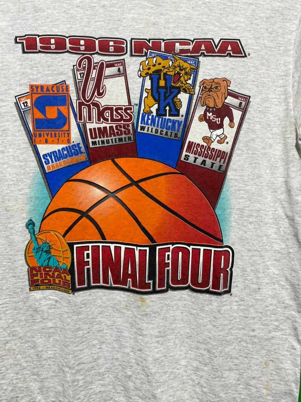 NCAA × Vintage Vintage NCAA Final Four T Shirt Size US L / EU 52-54 / 3 - 5 Thumbnail