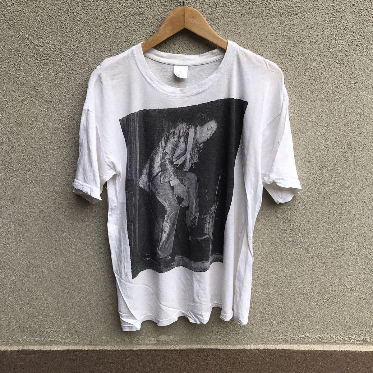 Band Tees Vintage JIMI HENDRIX photo tee europe Size US L / EU 52-54 / 3 - 1 Thumbnail