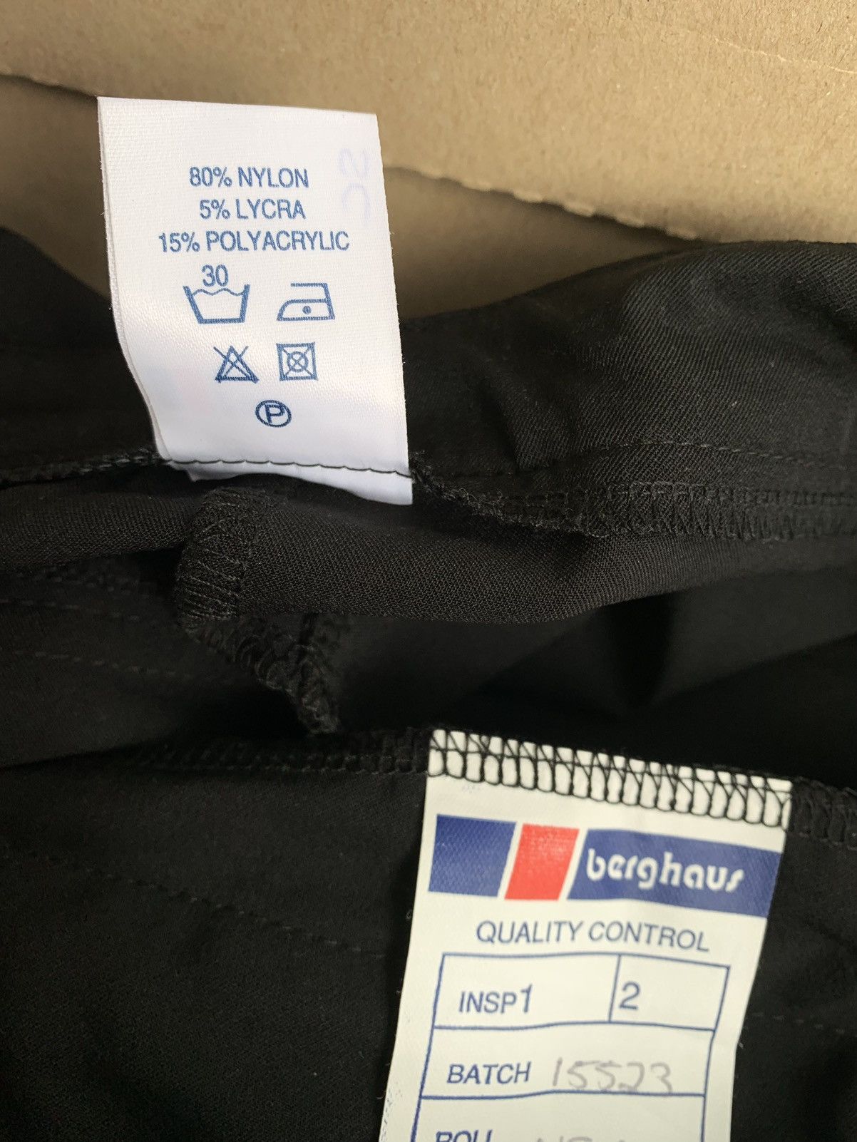 Vintage Berghaus Vintage Nylon Pants Mens Black Size 34 Size US 34 / EU 50 - 8 Thumbnail