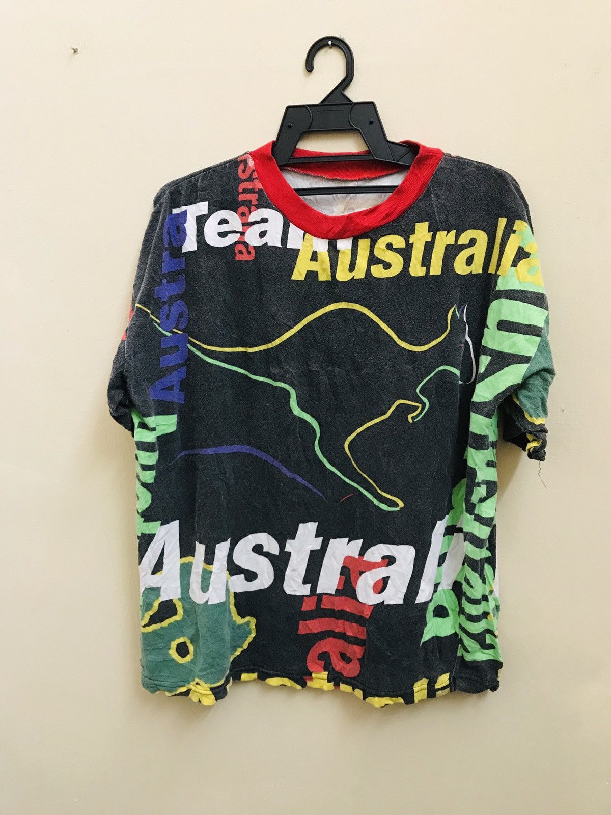 Man Made In Australia Rare All over Print / Full Print Australia Tee Size US XL / EU 56 / 4 - 1 Thumbnail